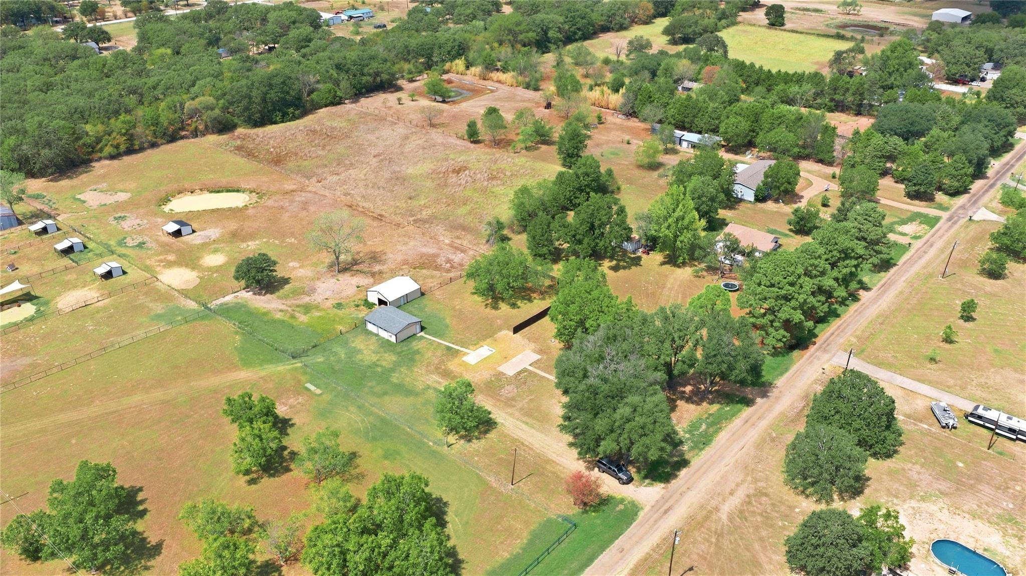 main property photo 9