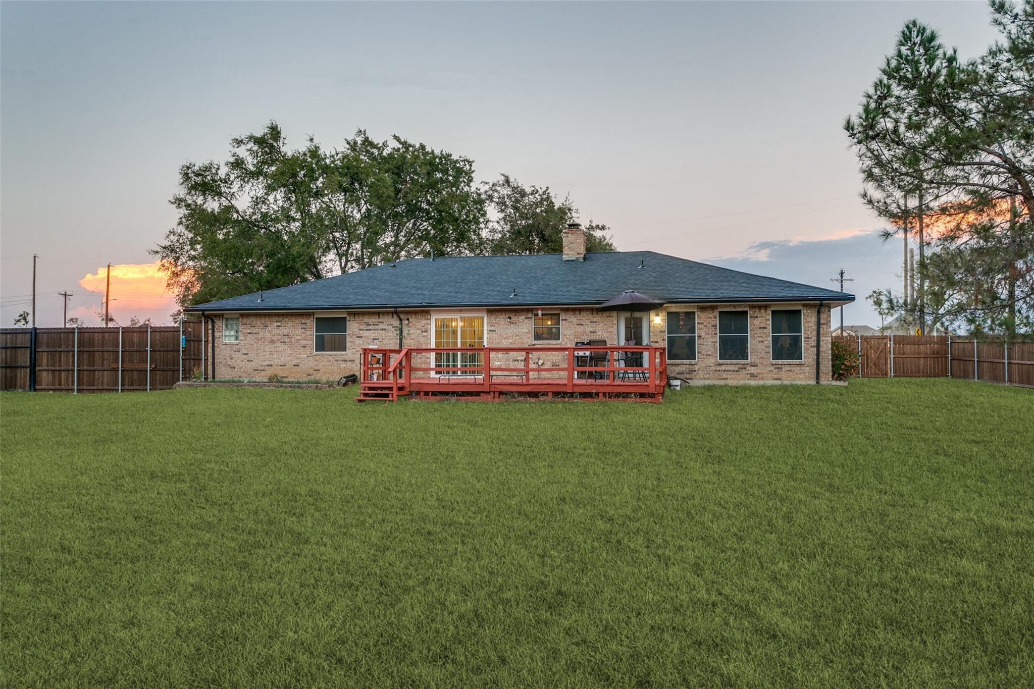 main property photo 22