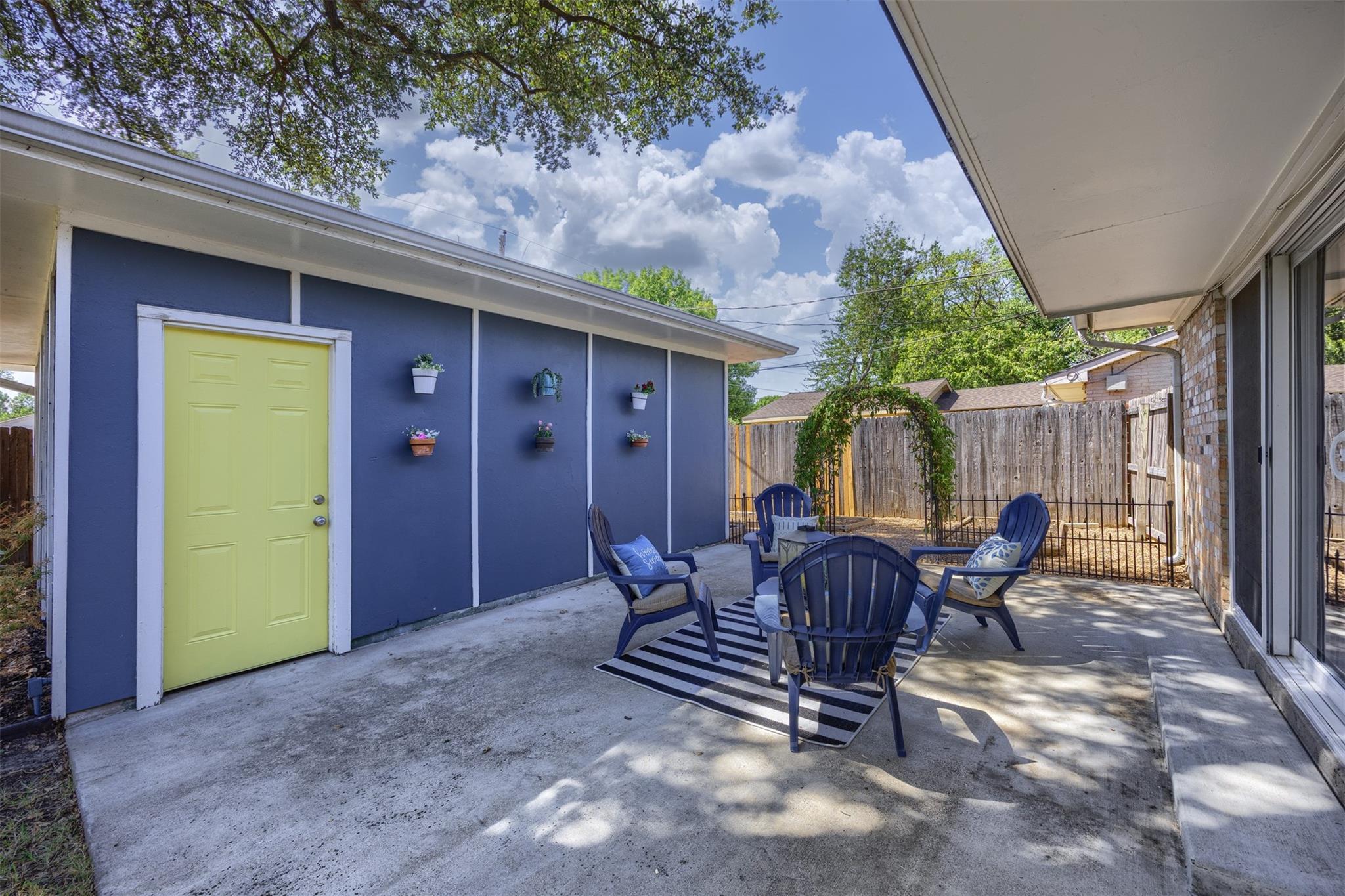 main property photo 24