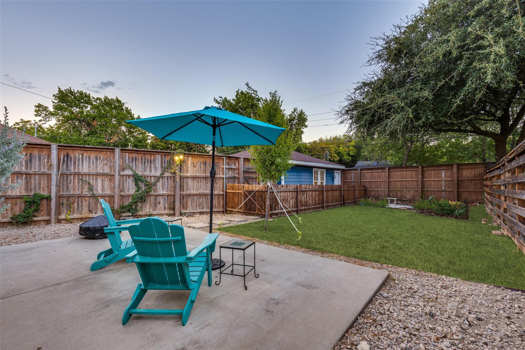 main property photo 19