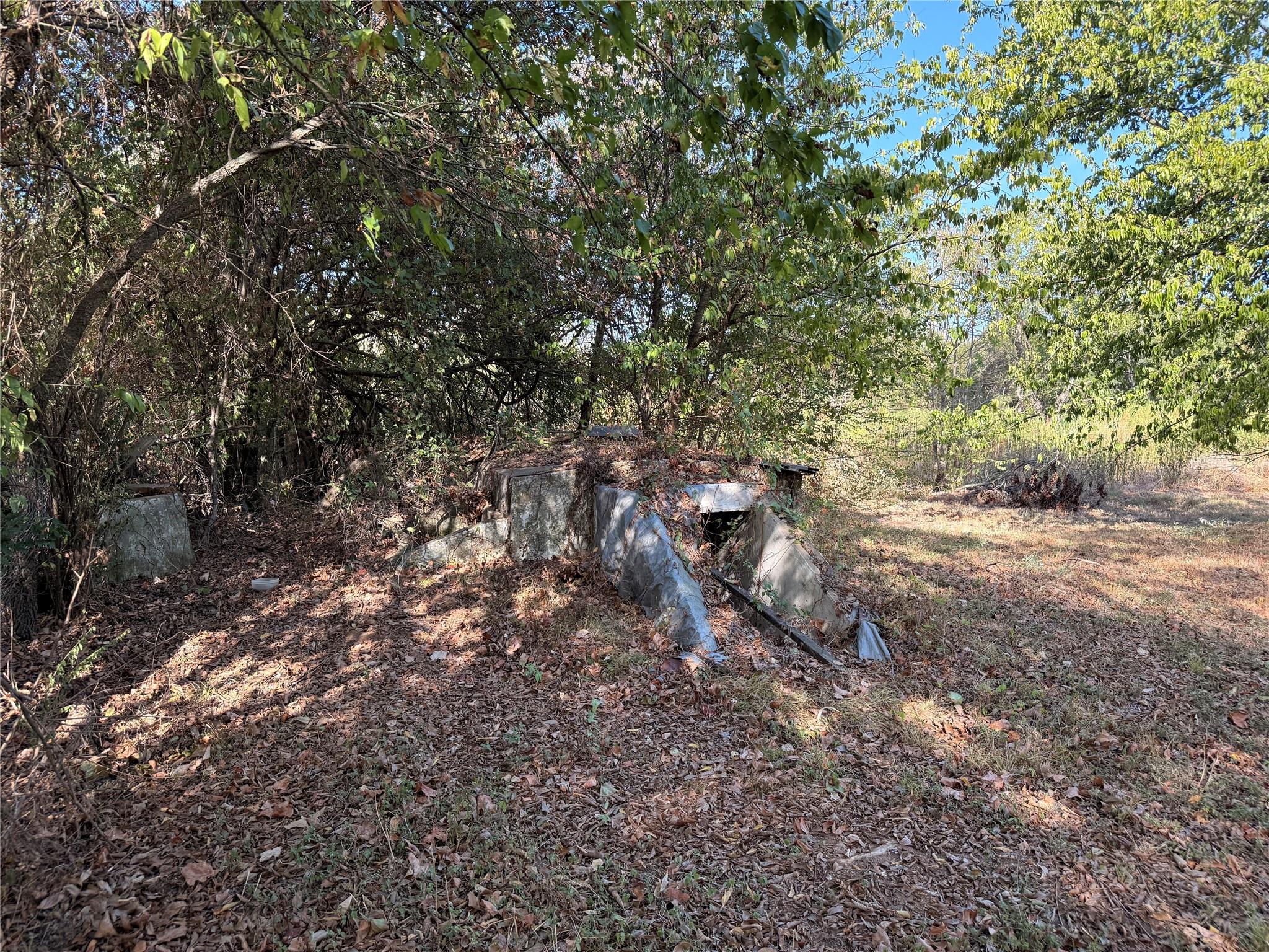 main property photo 13