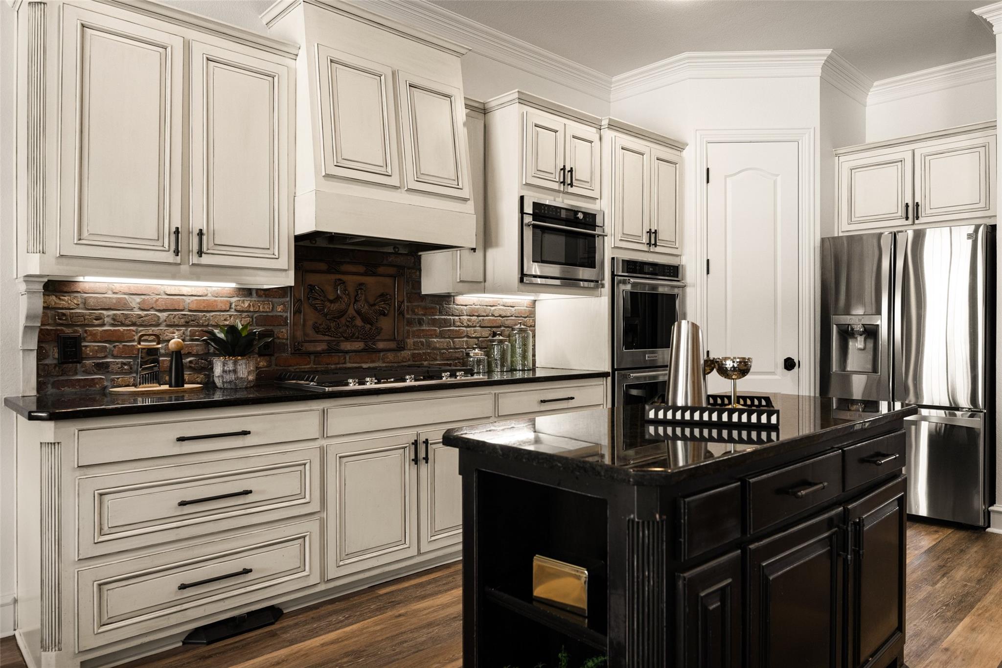 main property photo 5