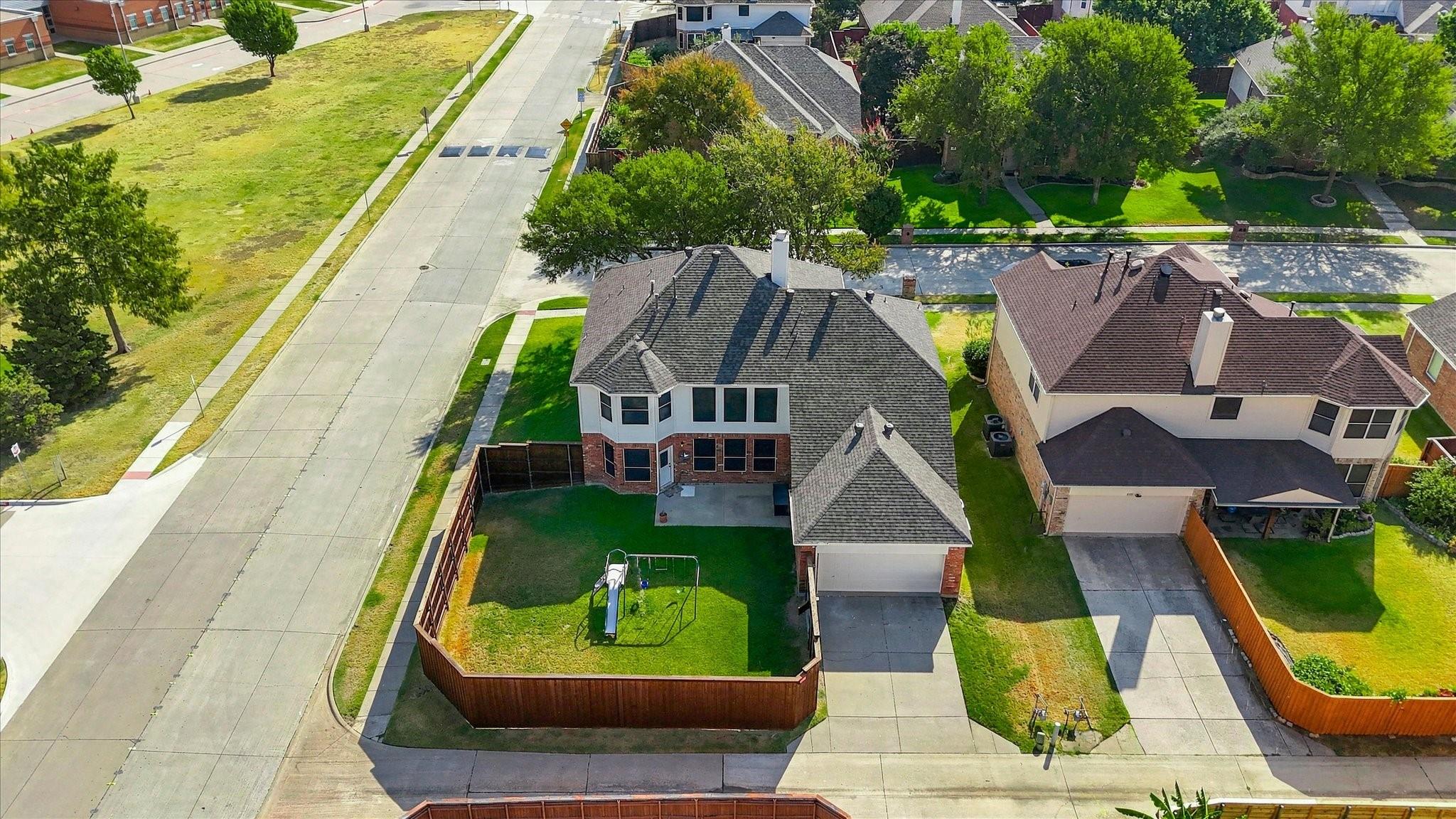 main property photo 32