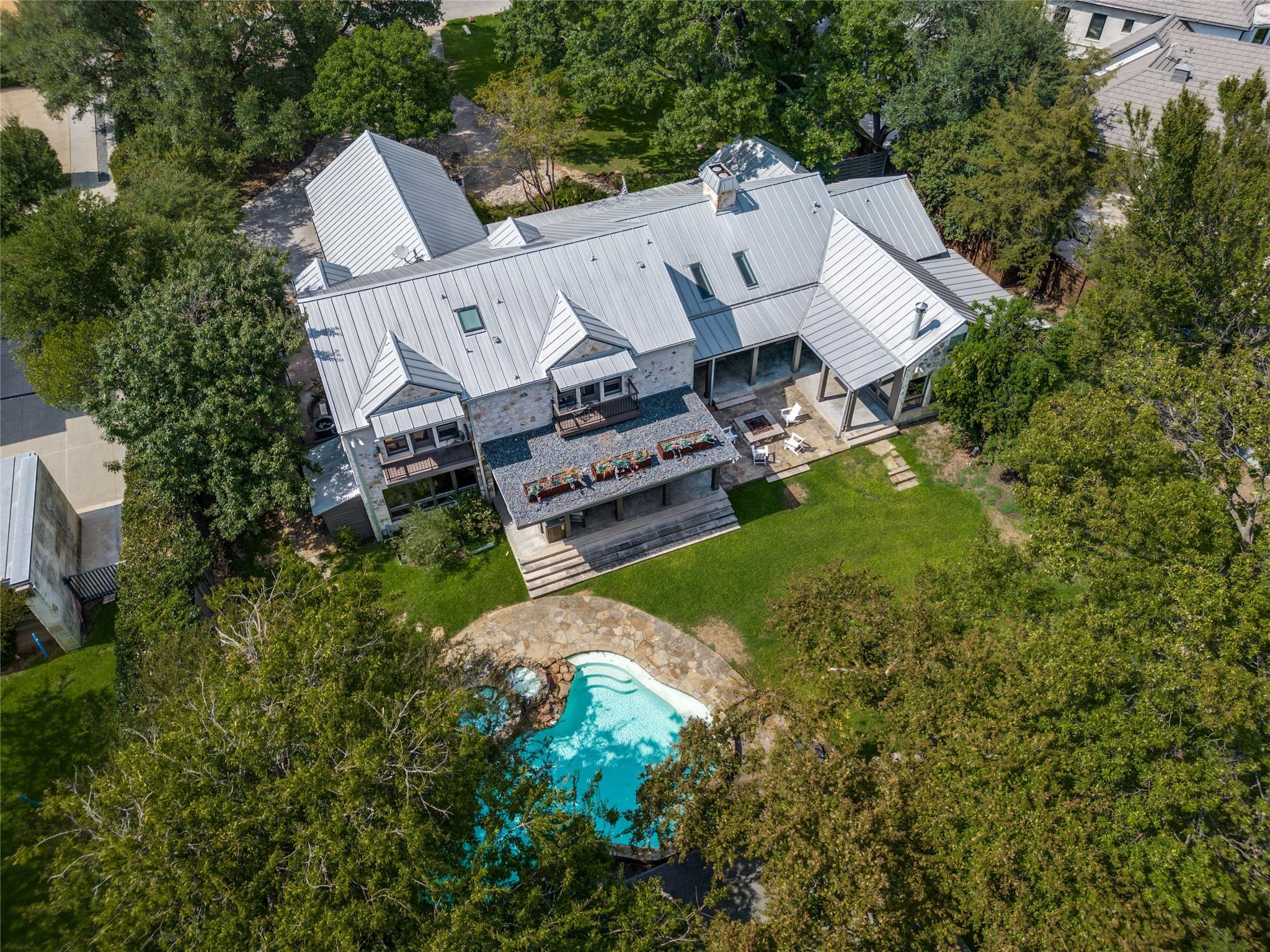 main property photo 37