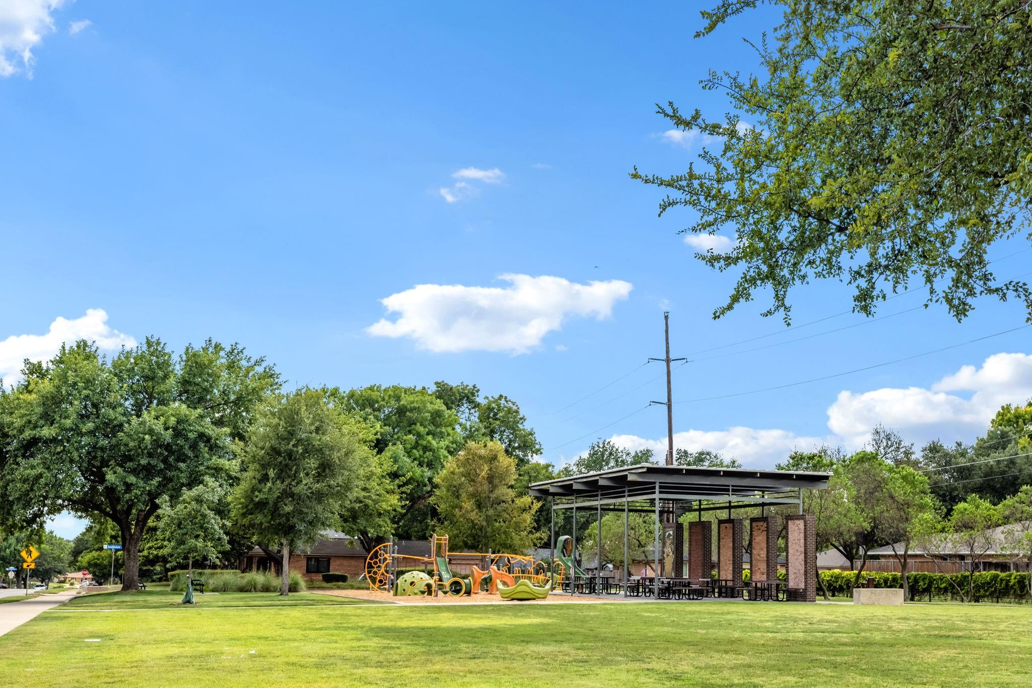 main property photo 18