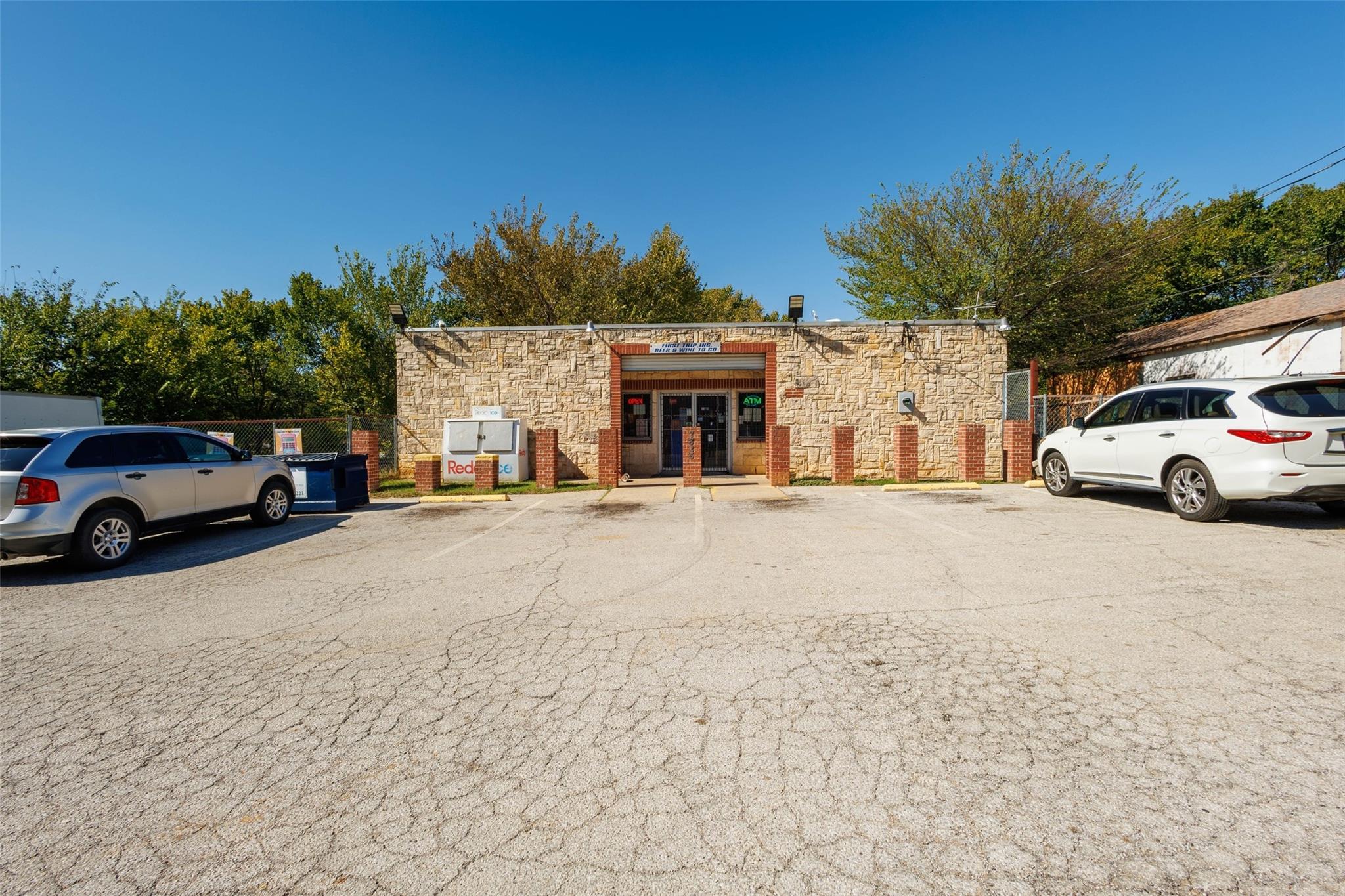 main property photo 33