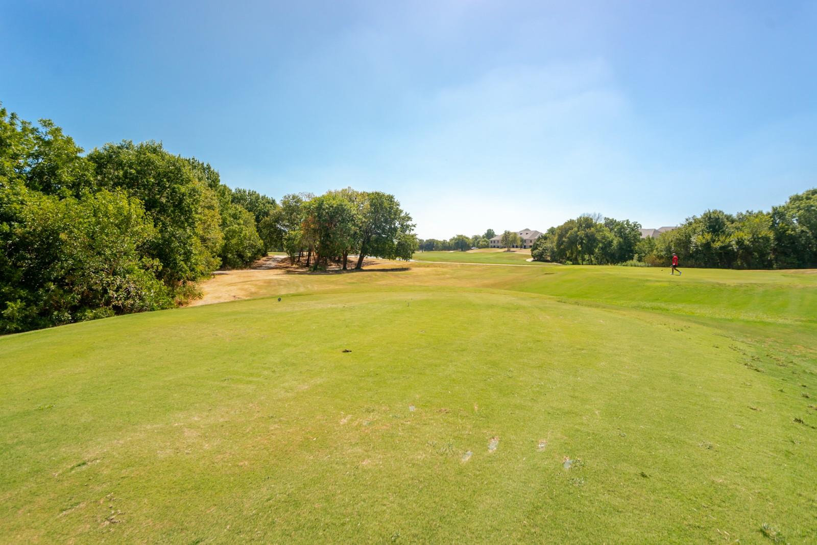 main property photo 29