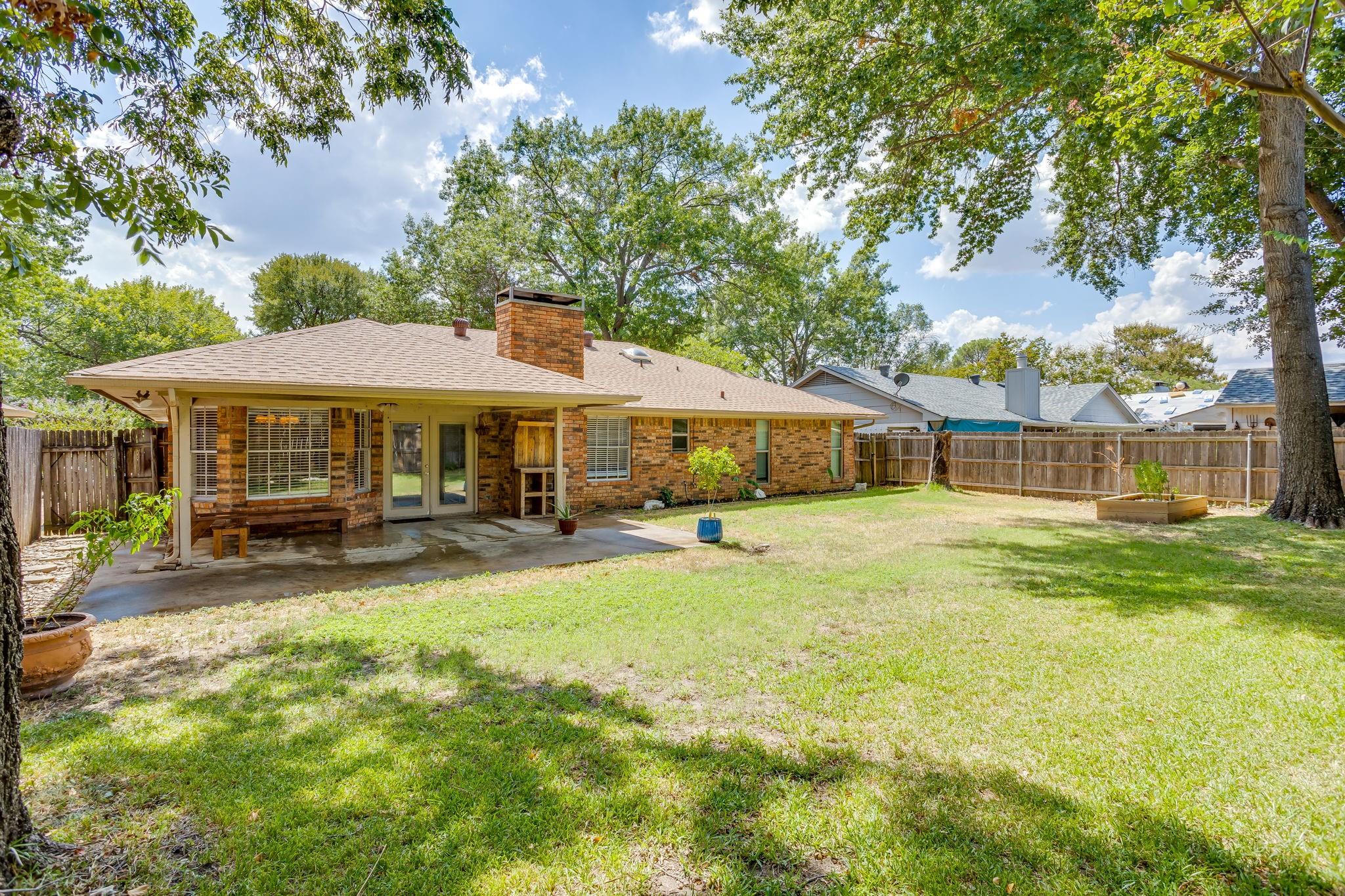 main property photo 39