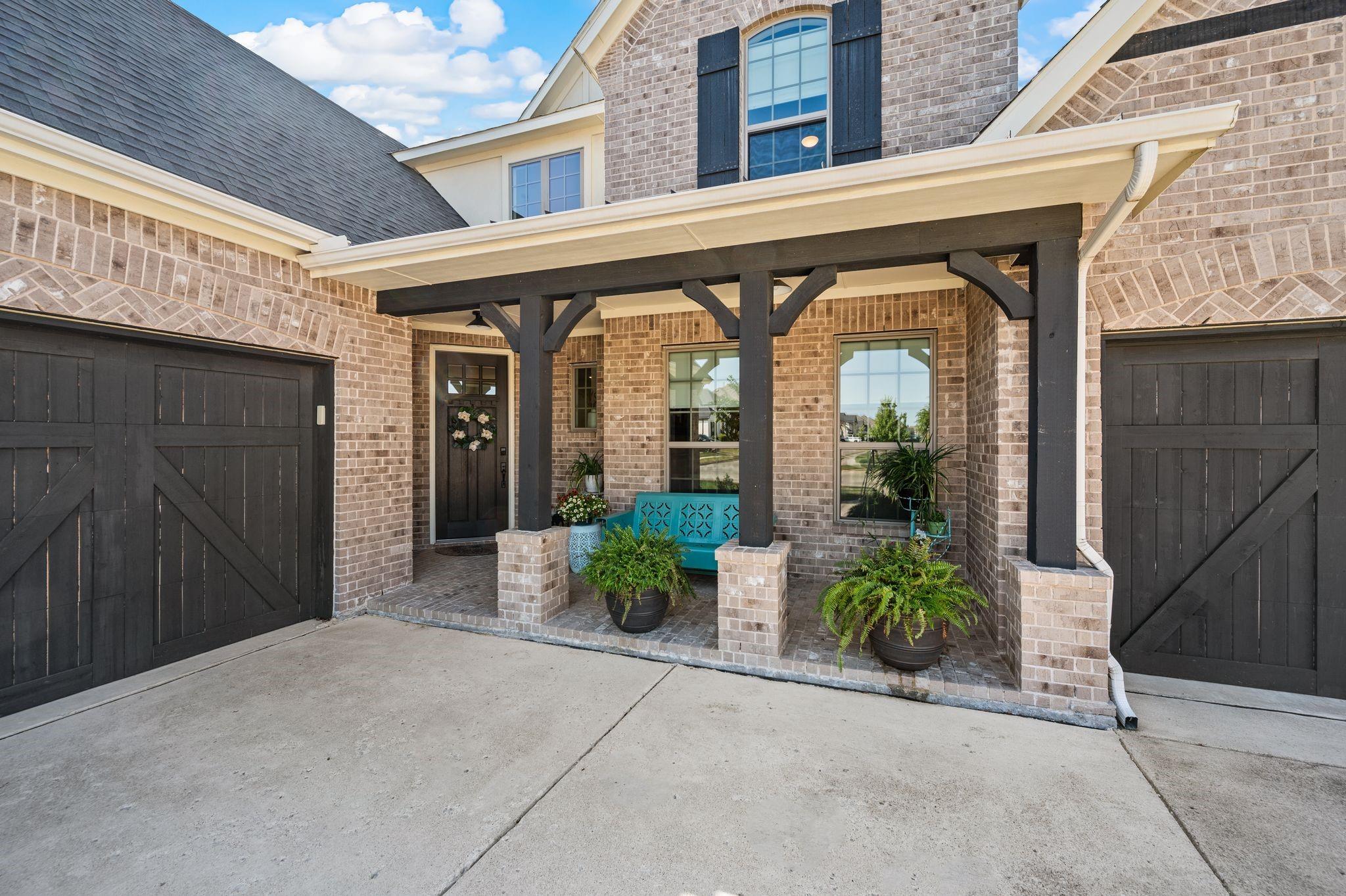 main property photo 3