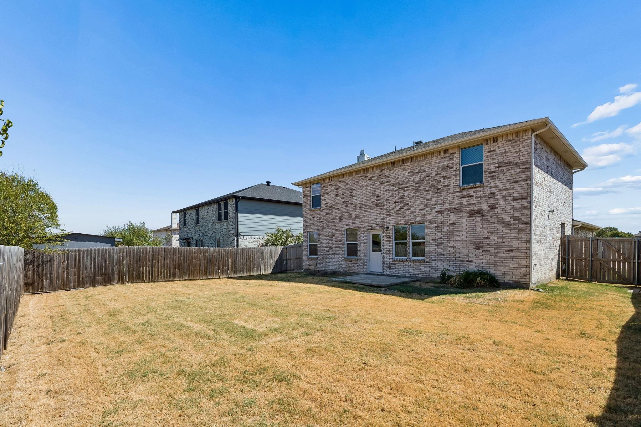 main property photo 16