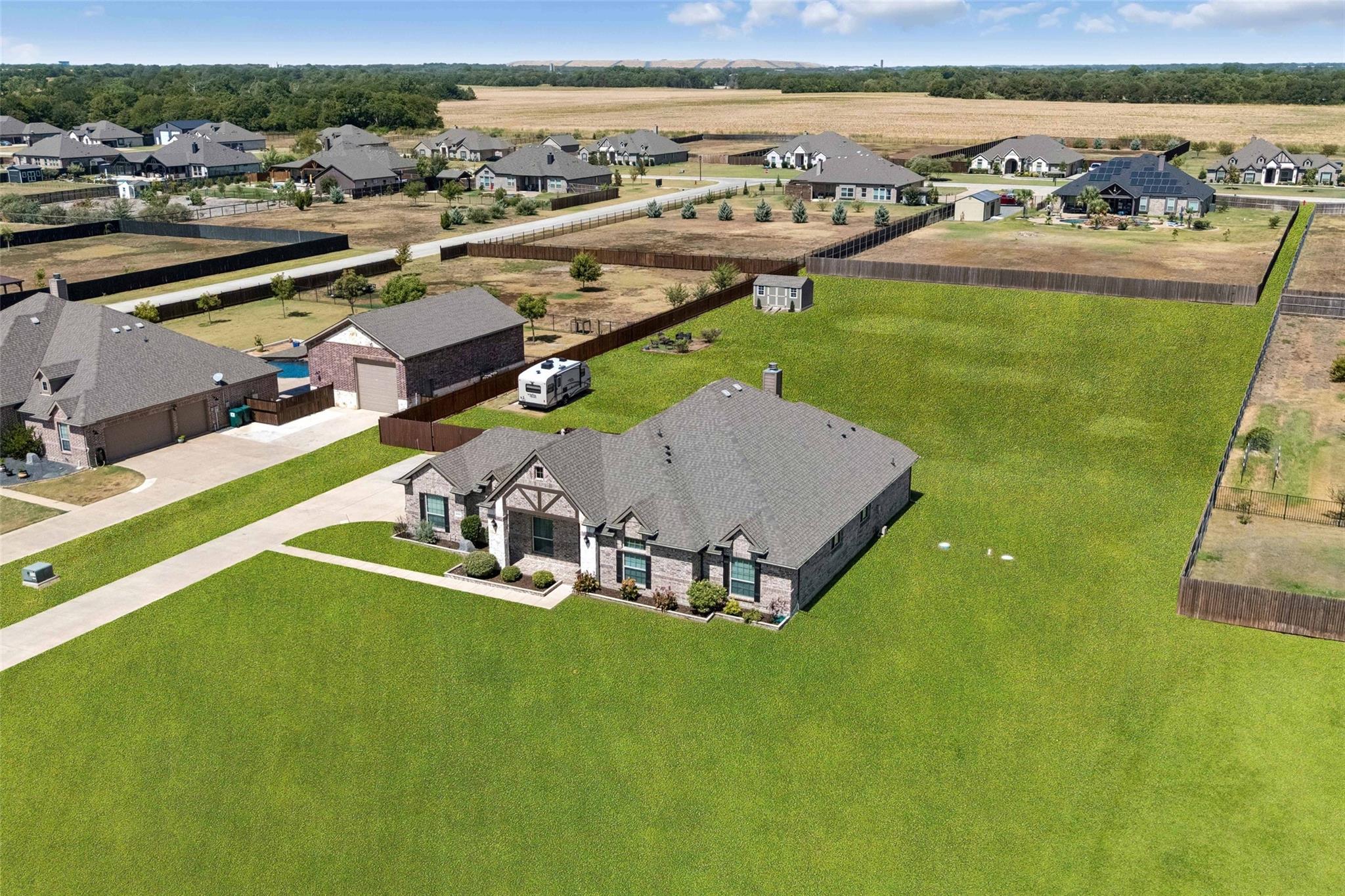 main property photo 27