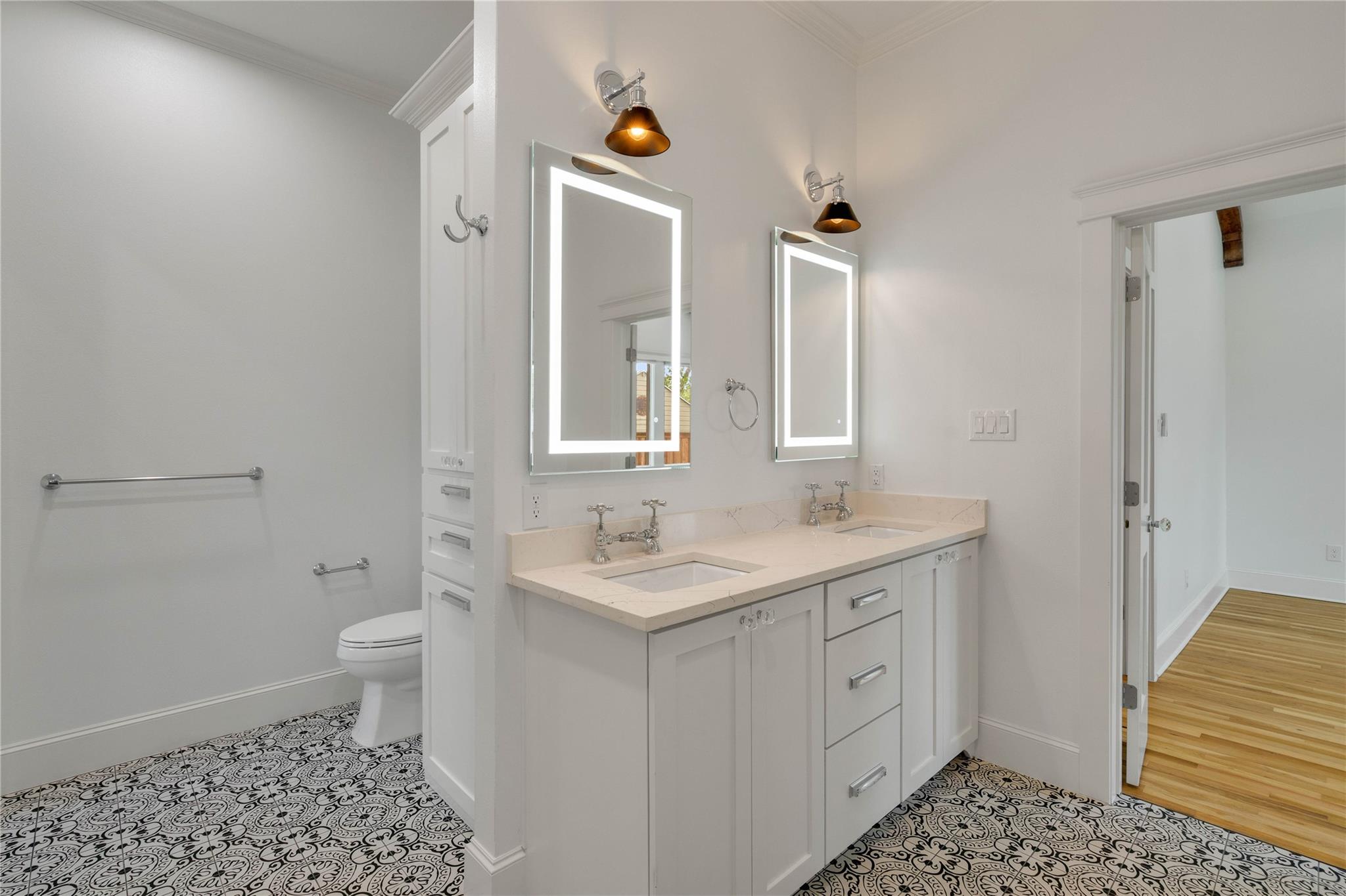 main property photo 31