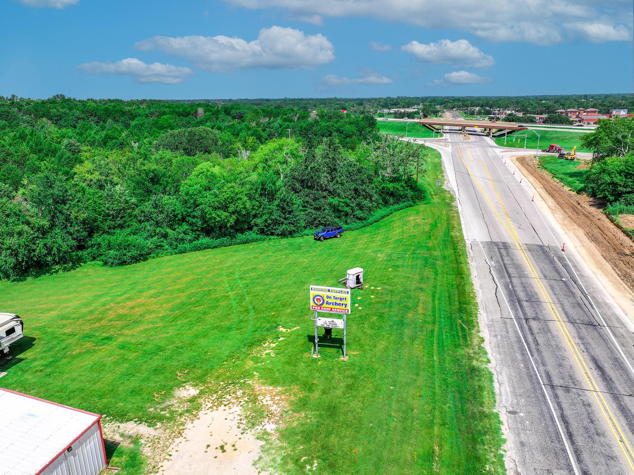 main property photo 5