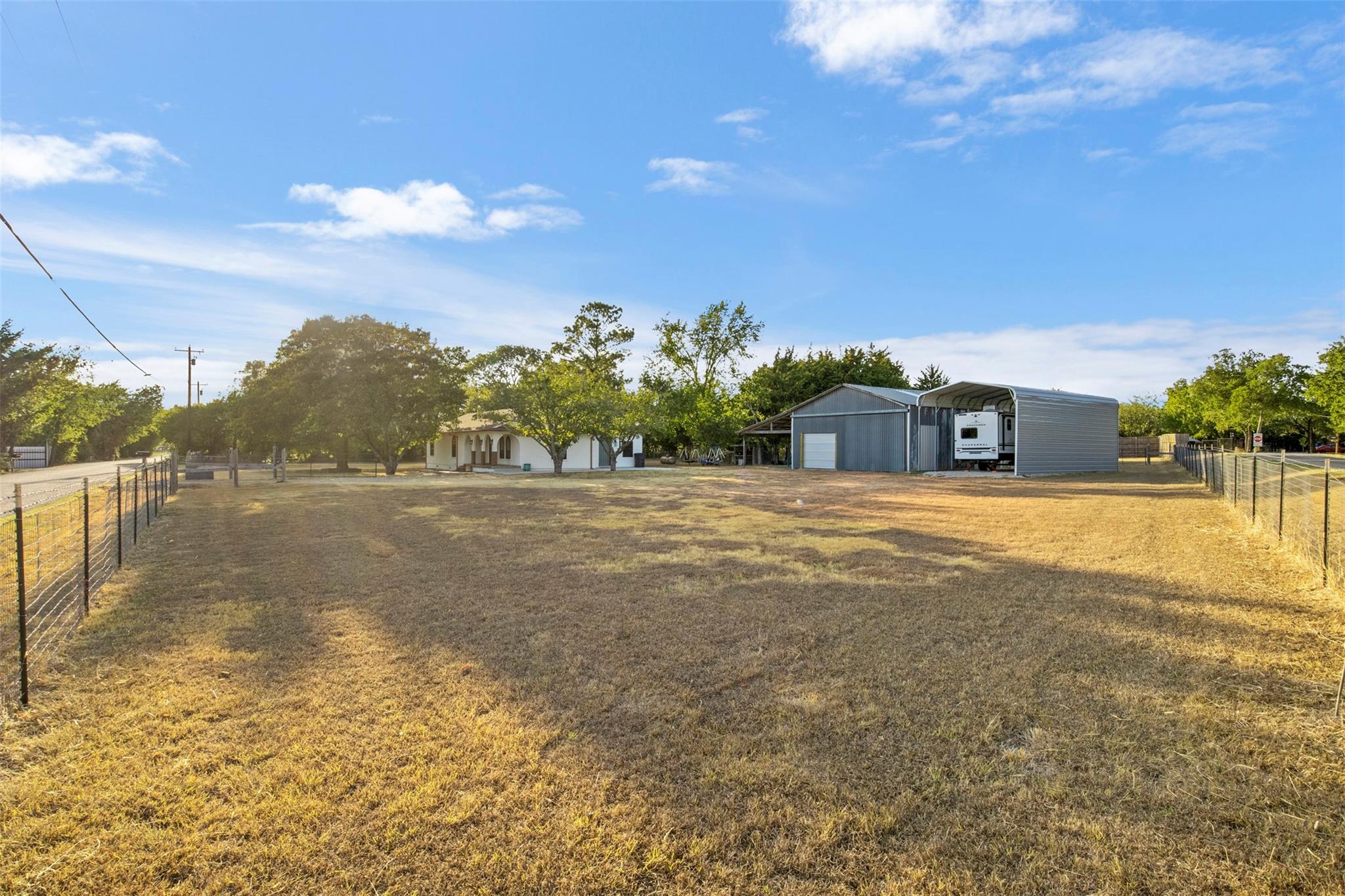main property photo 30