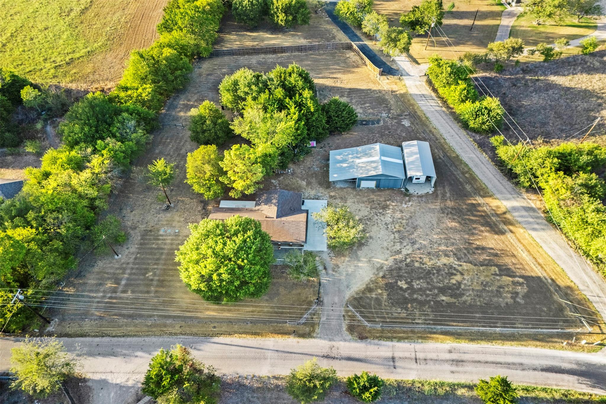 main property photo 33