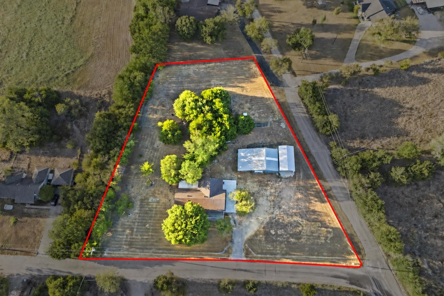 main property photo 5