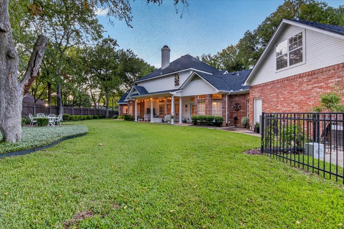 main property photo 5