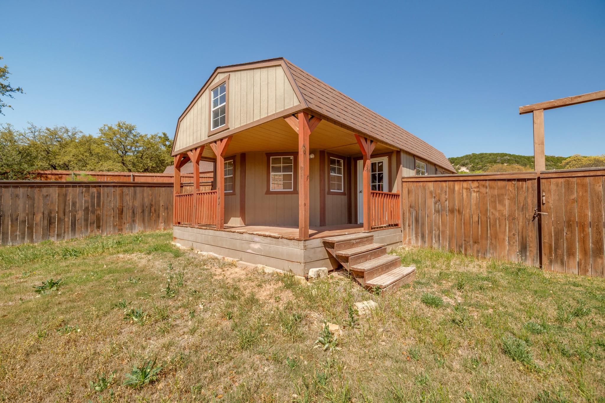 main property photo 34