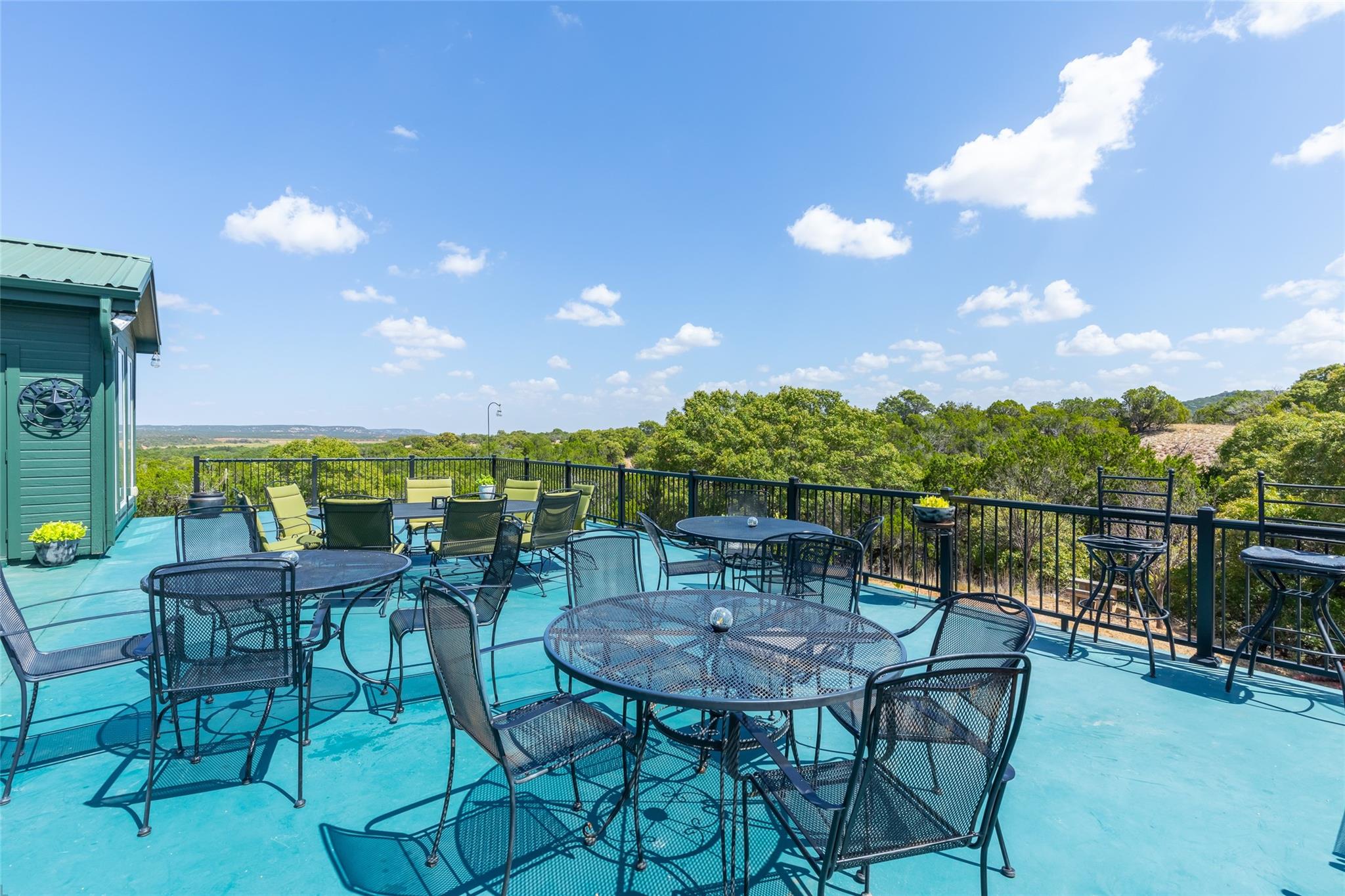 main property photo 23