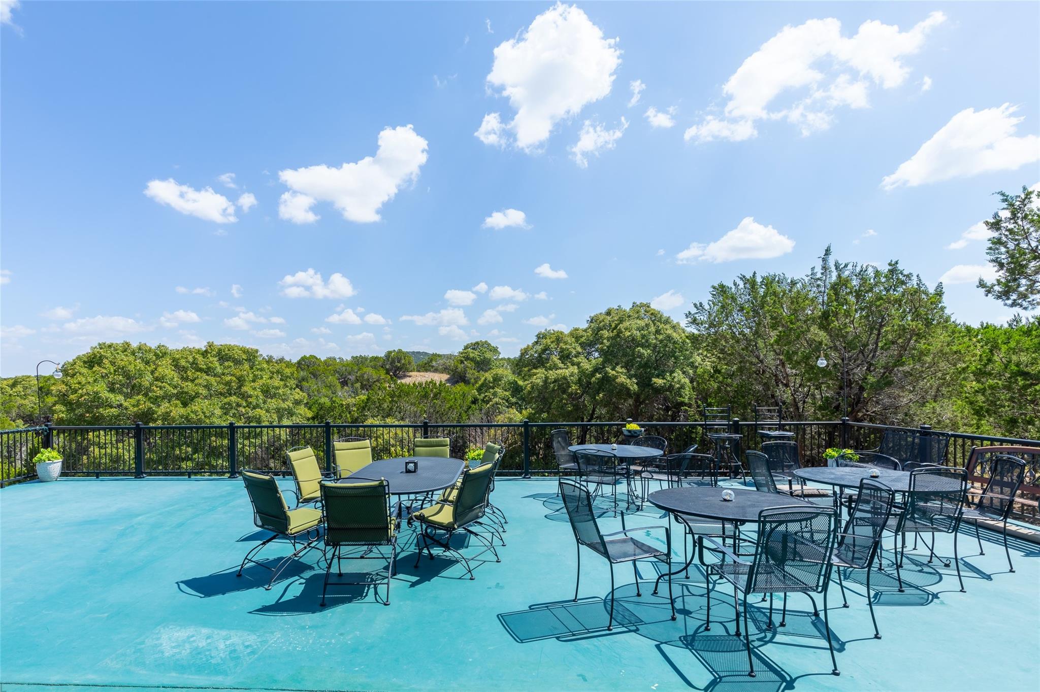 main property photo 24