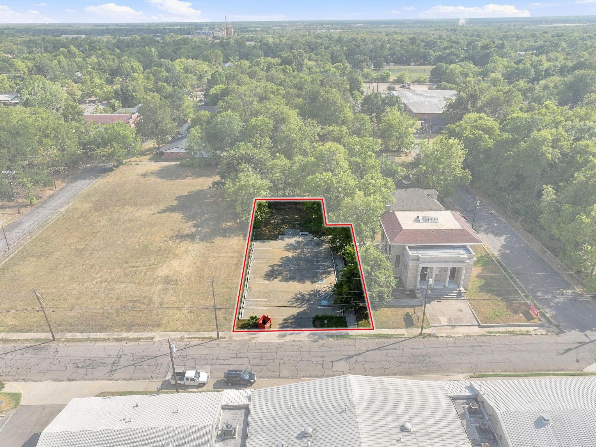 main property photo 4
