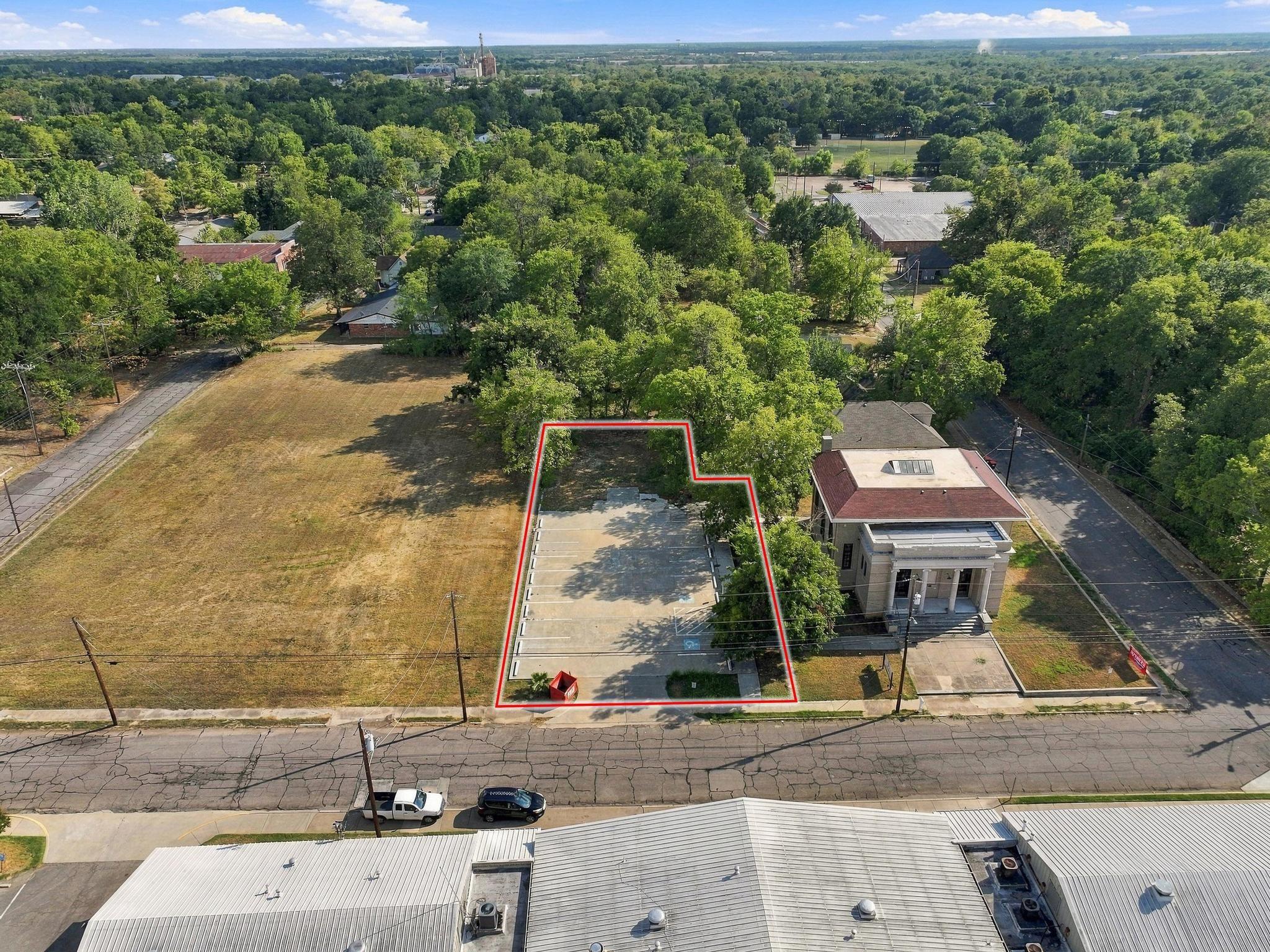 main property photo 5