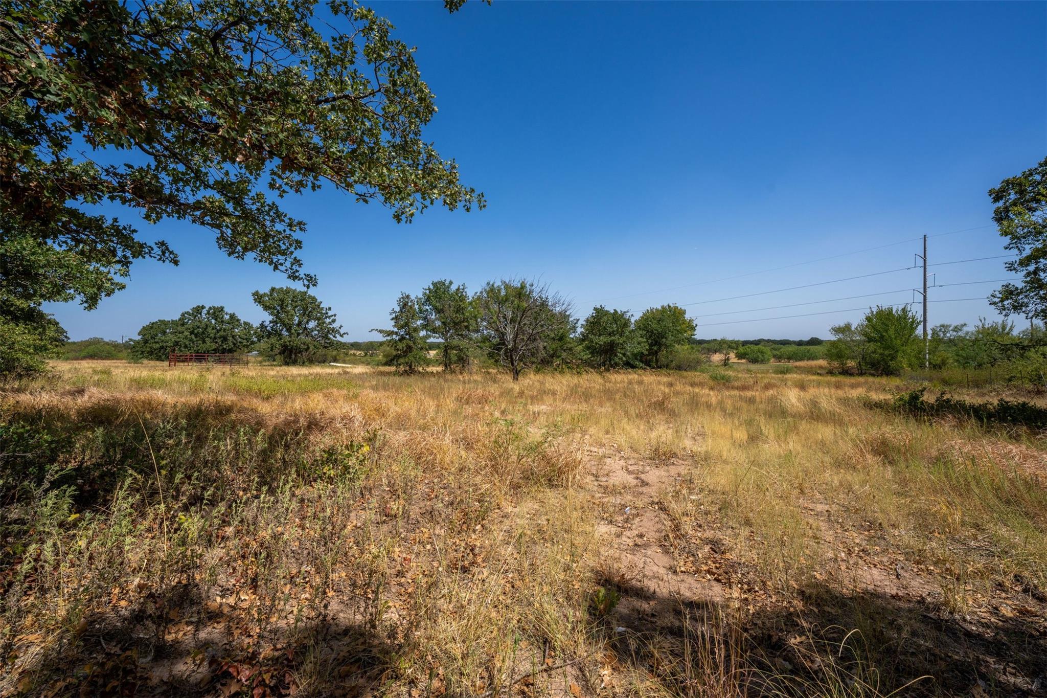 main property photo 16