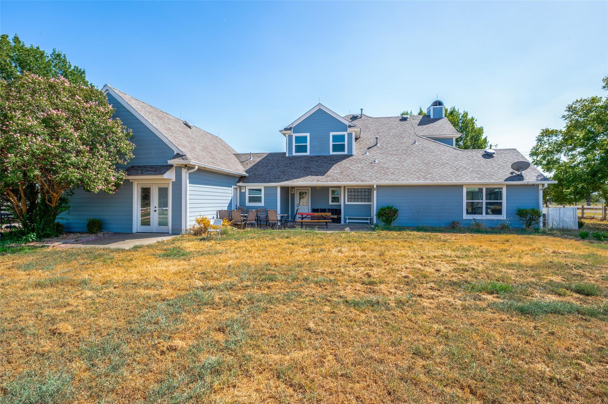 main property photo 14