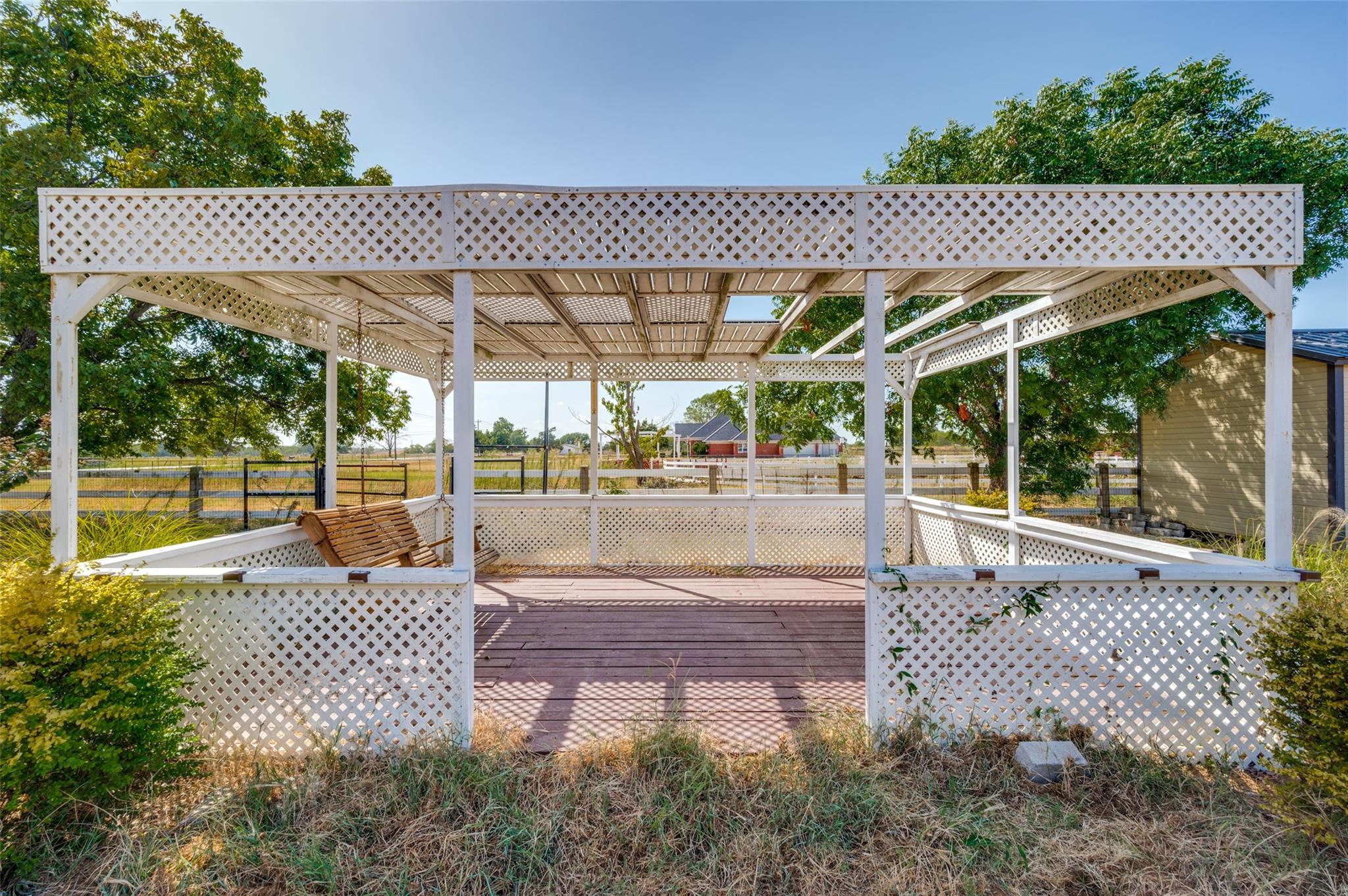 main property photo 15