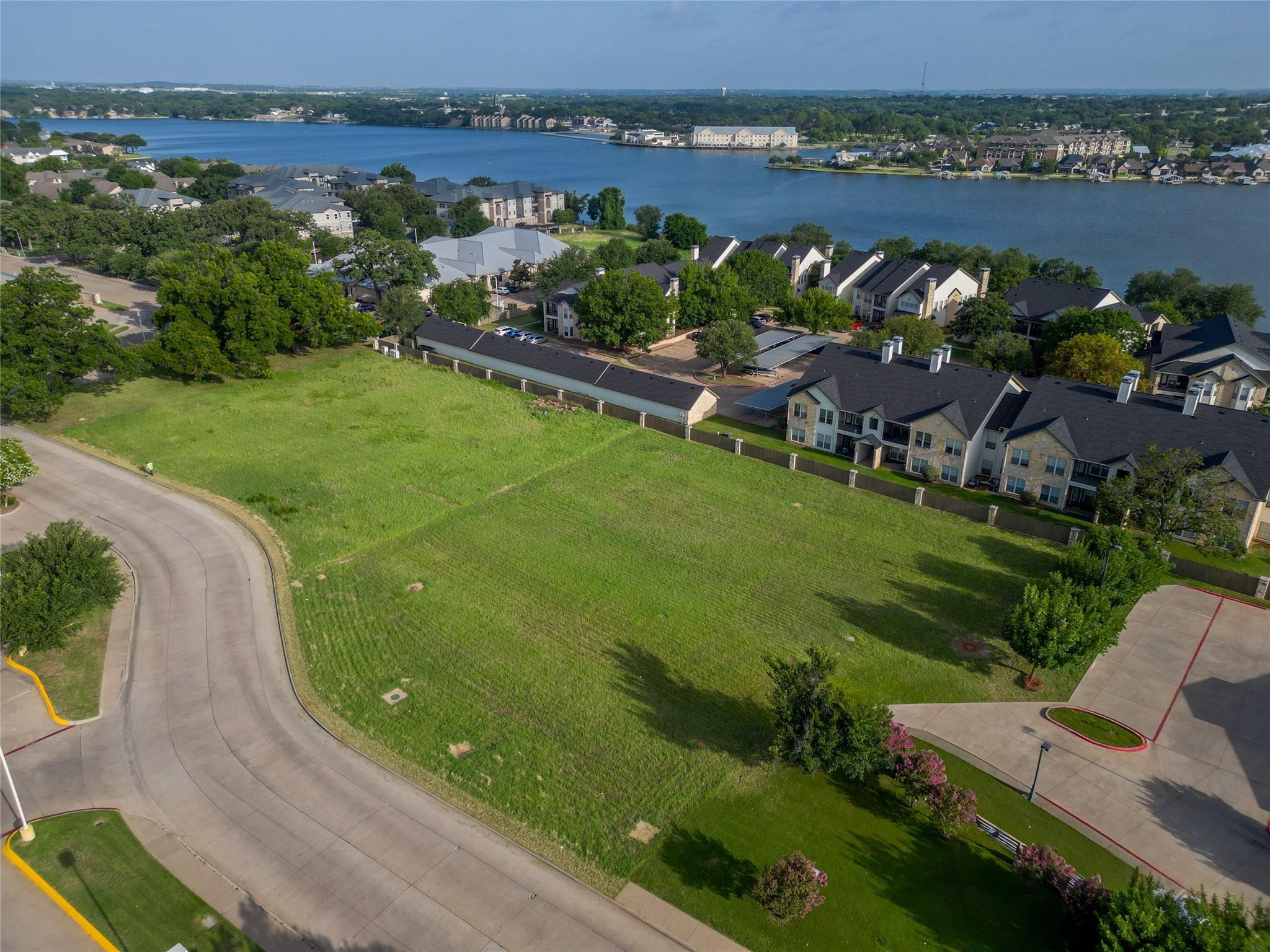 main property photo 7