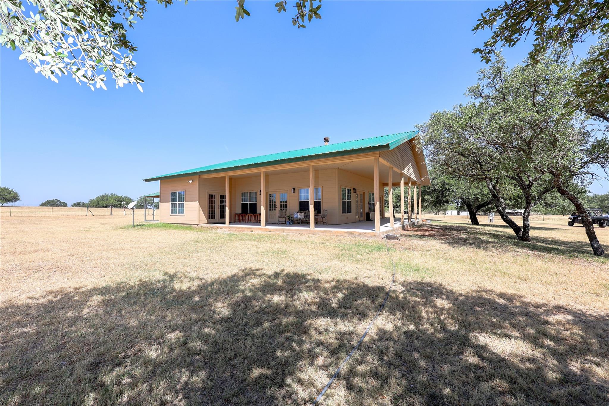 main property photo 14