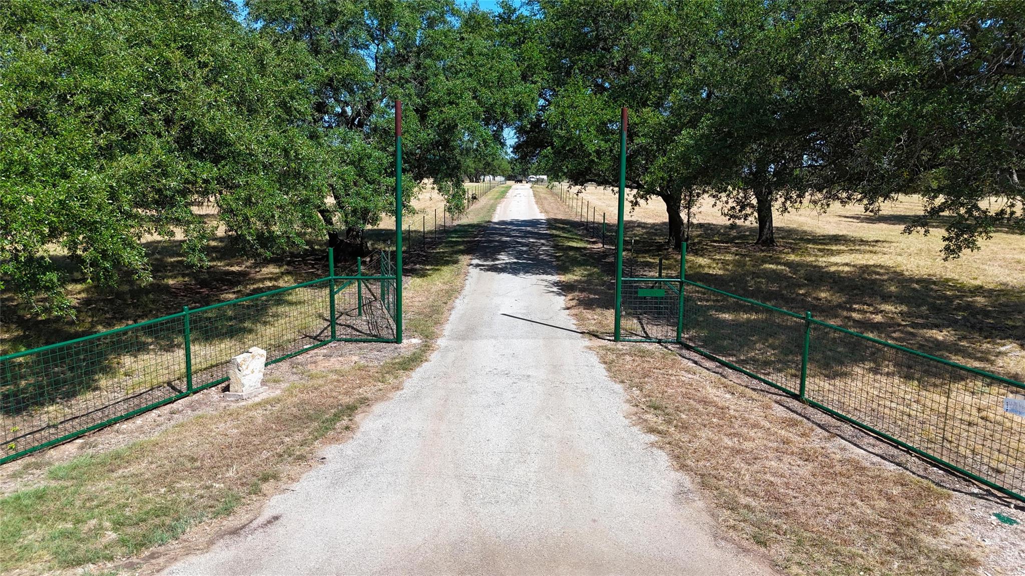 main property photo 37