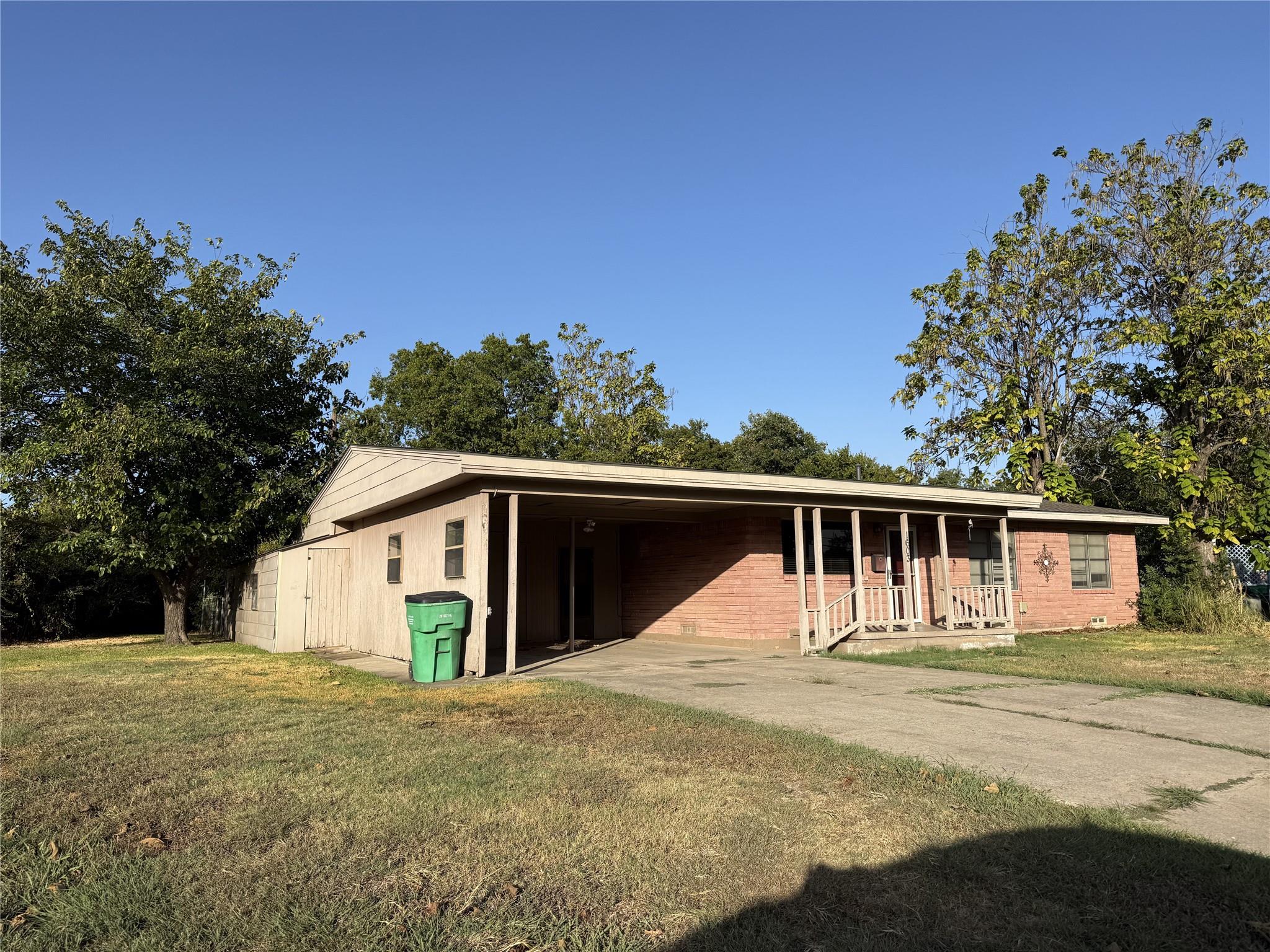 main property photo 2