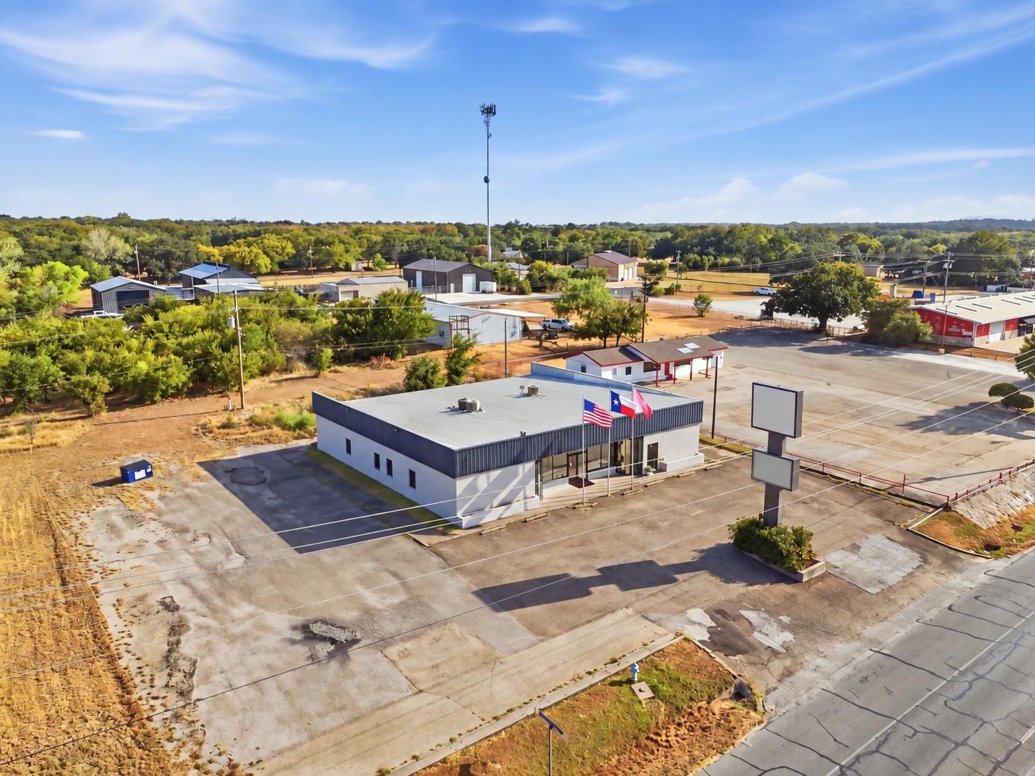 main property photo 34
