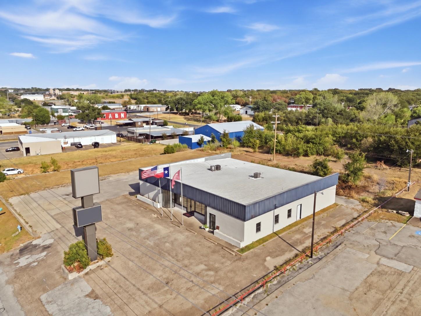 main property photo 38