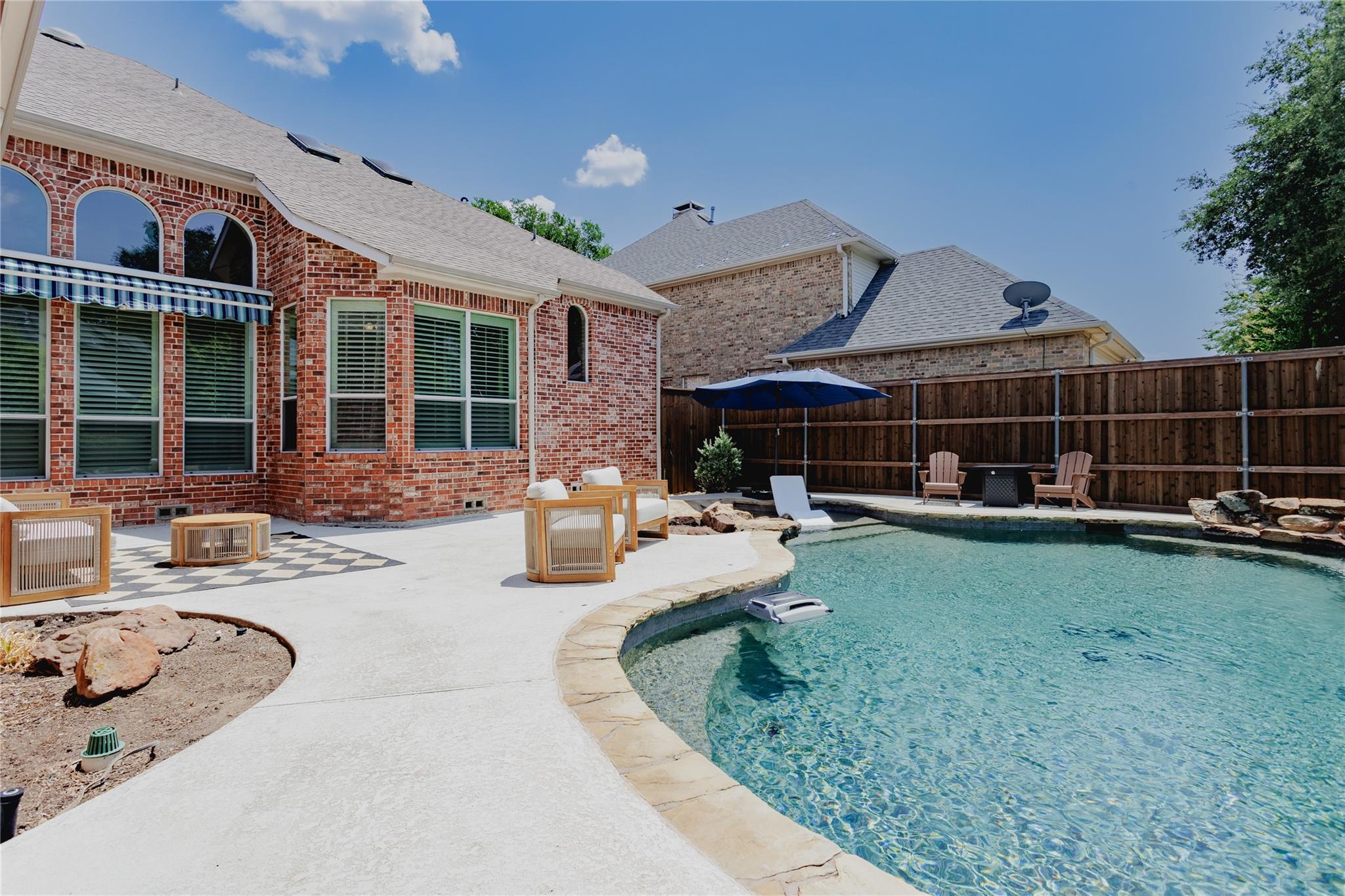 main property photo 35