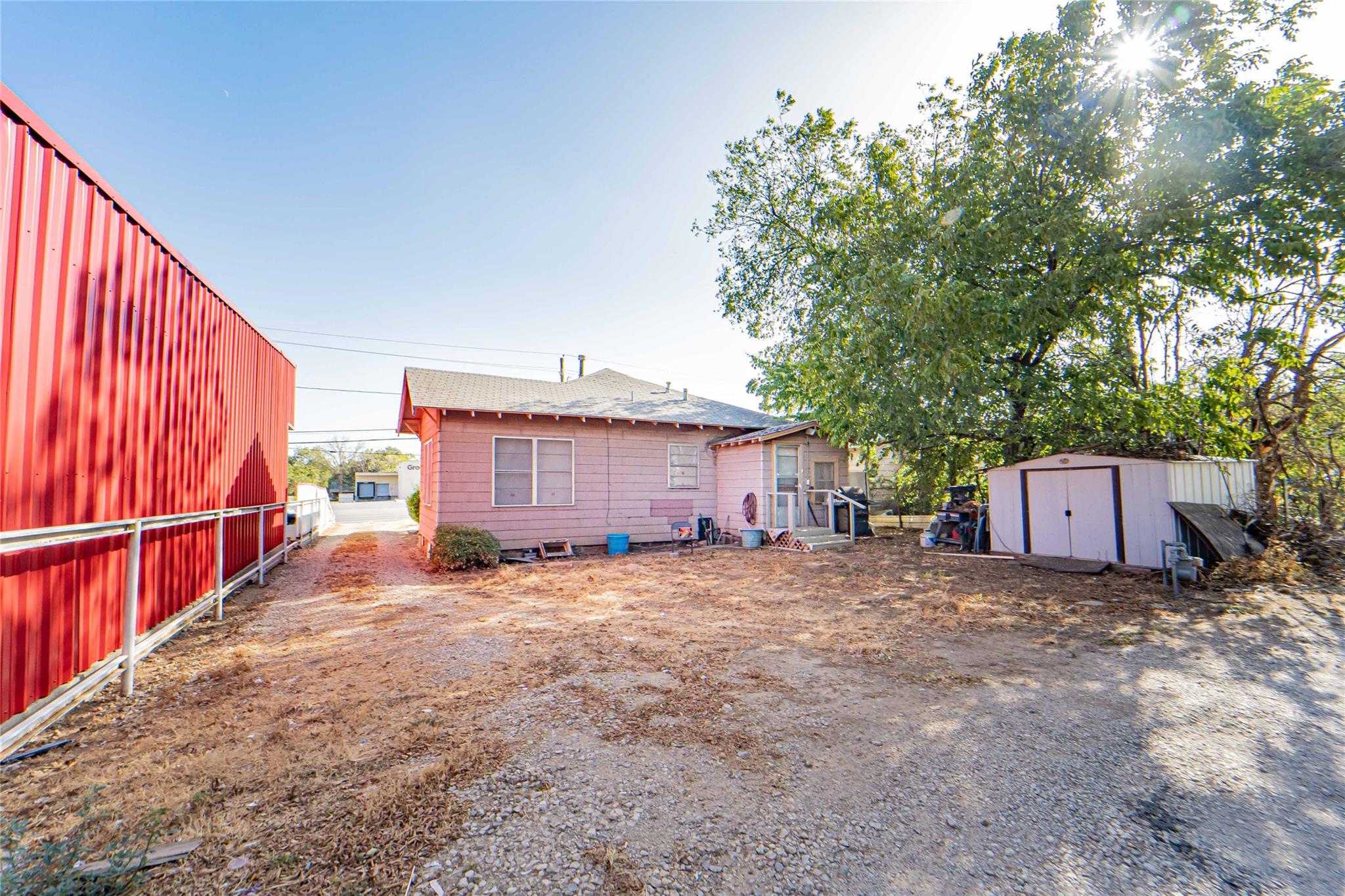 main property photo 14
