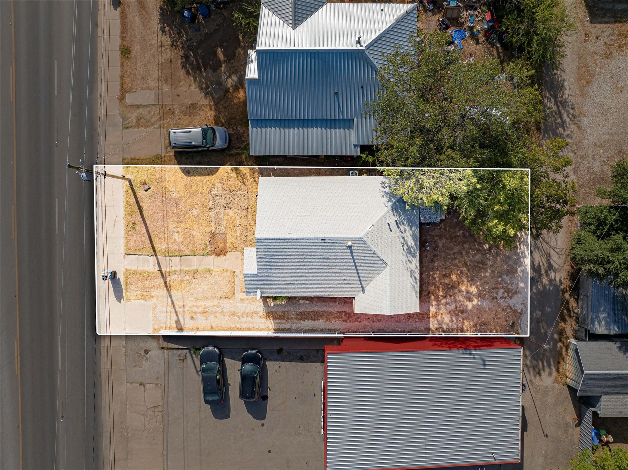 main property photo 16