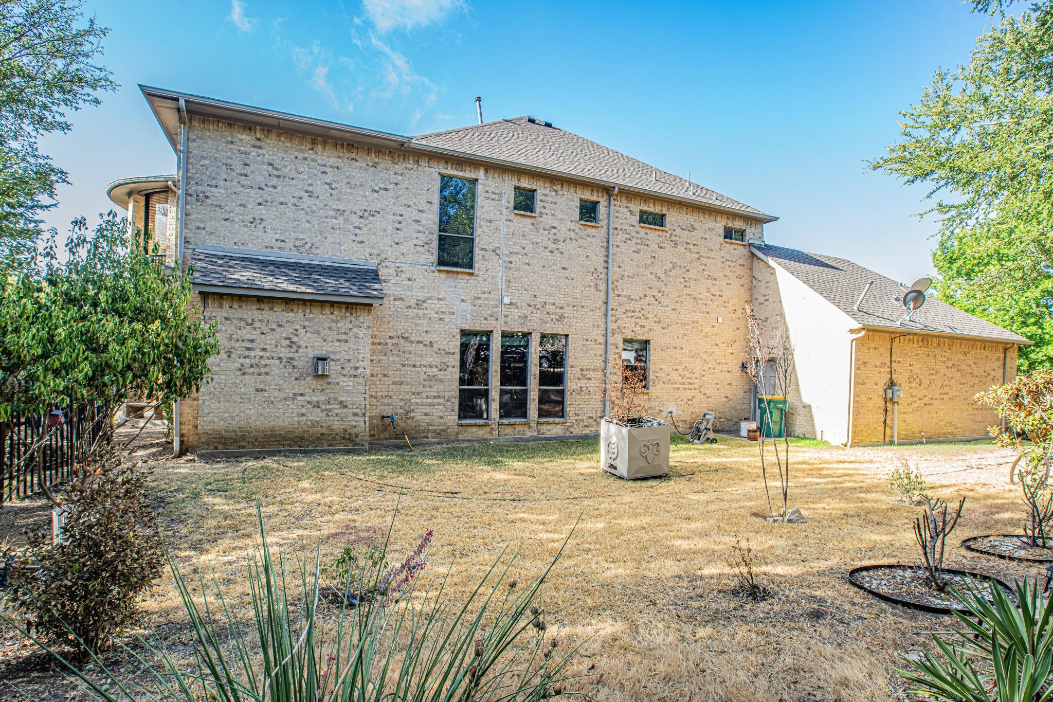 main property photo 29