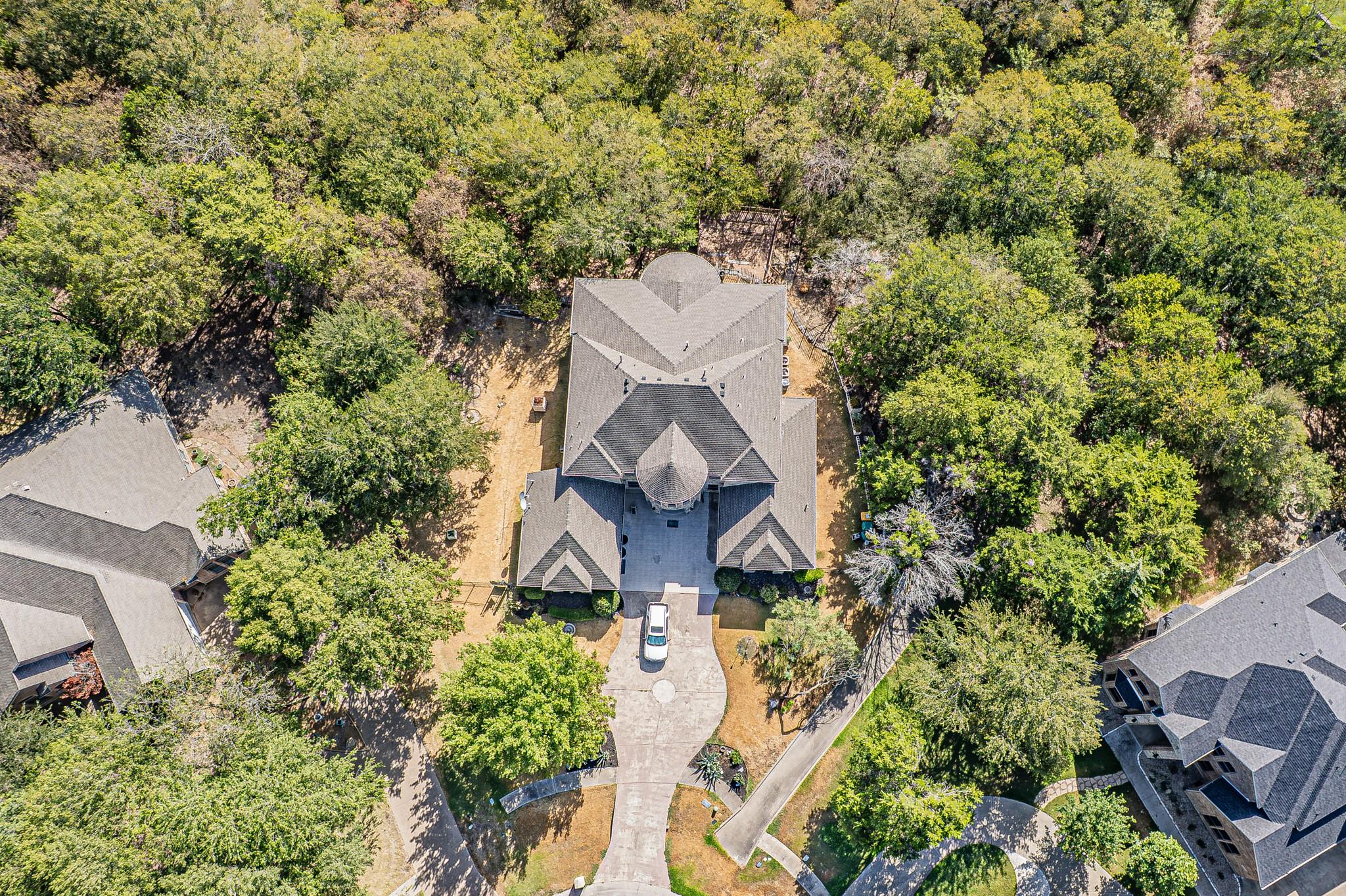 main property photo 34