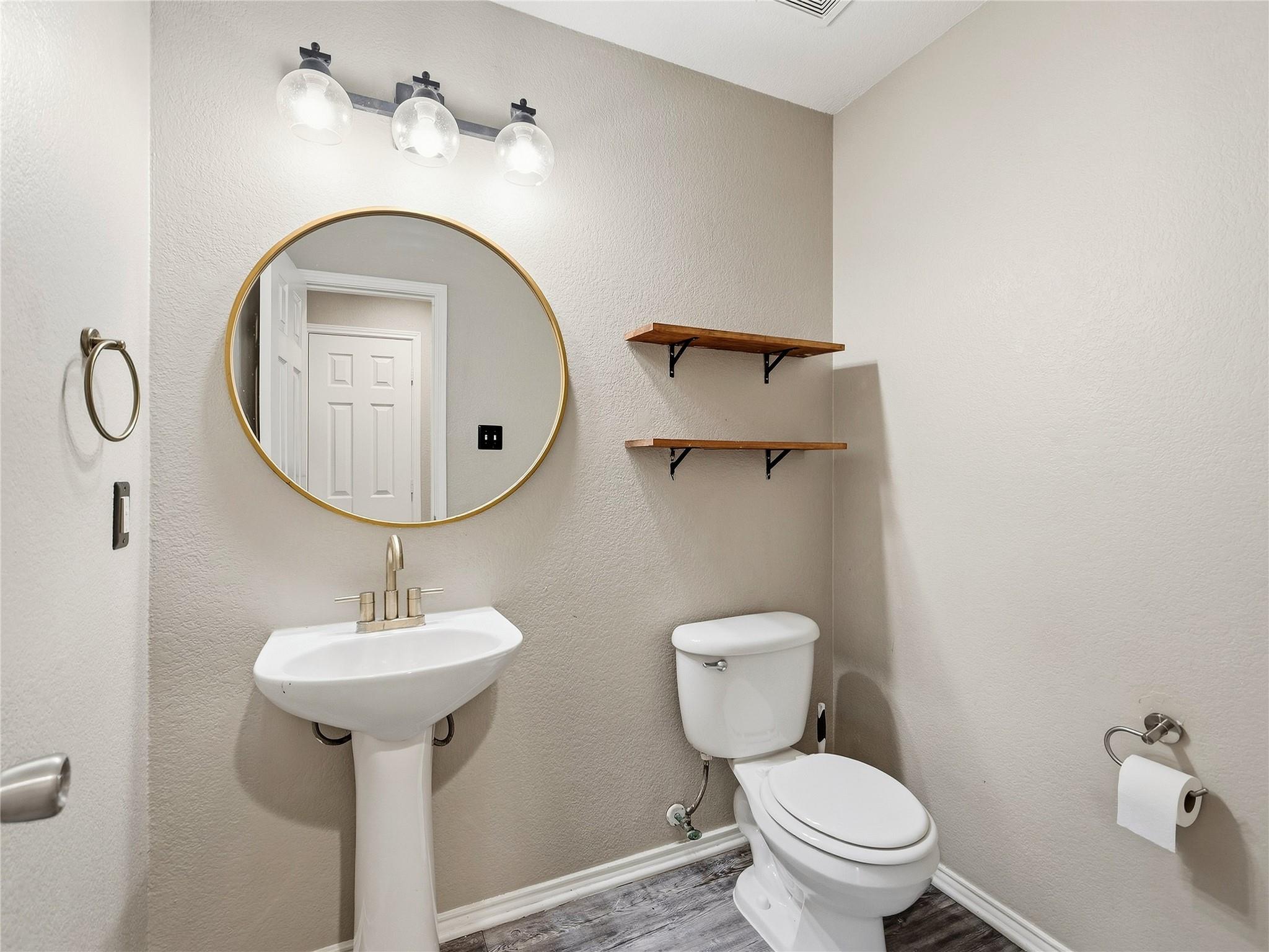 main property photo 11