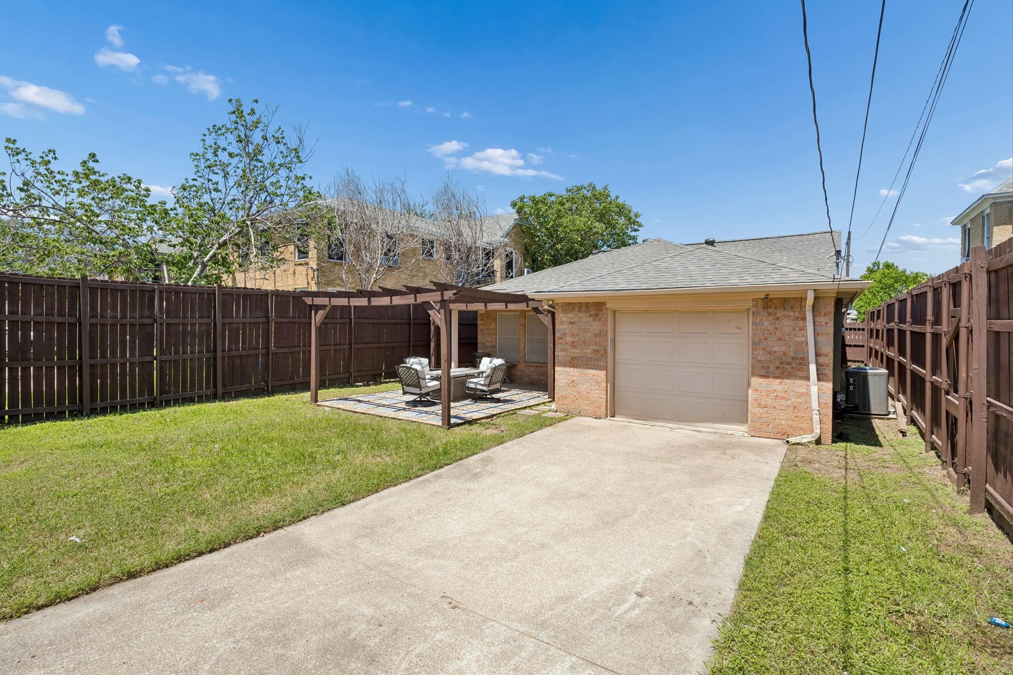 main property photo 23