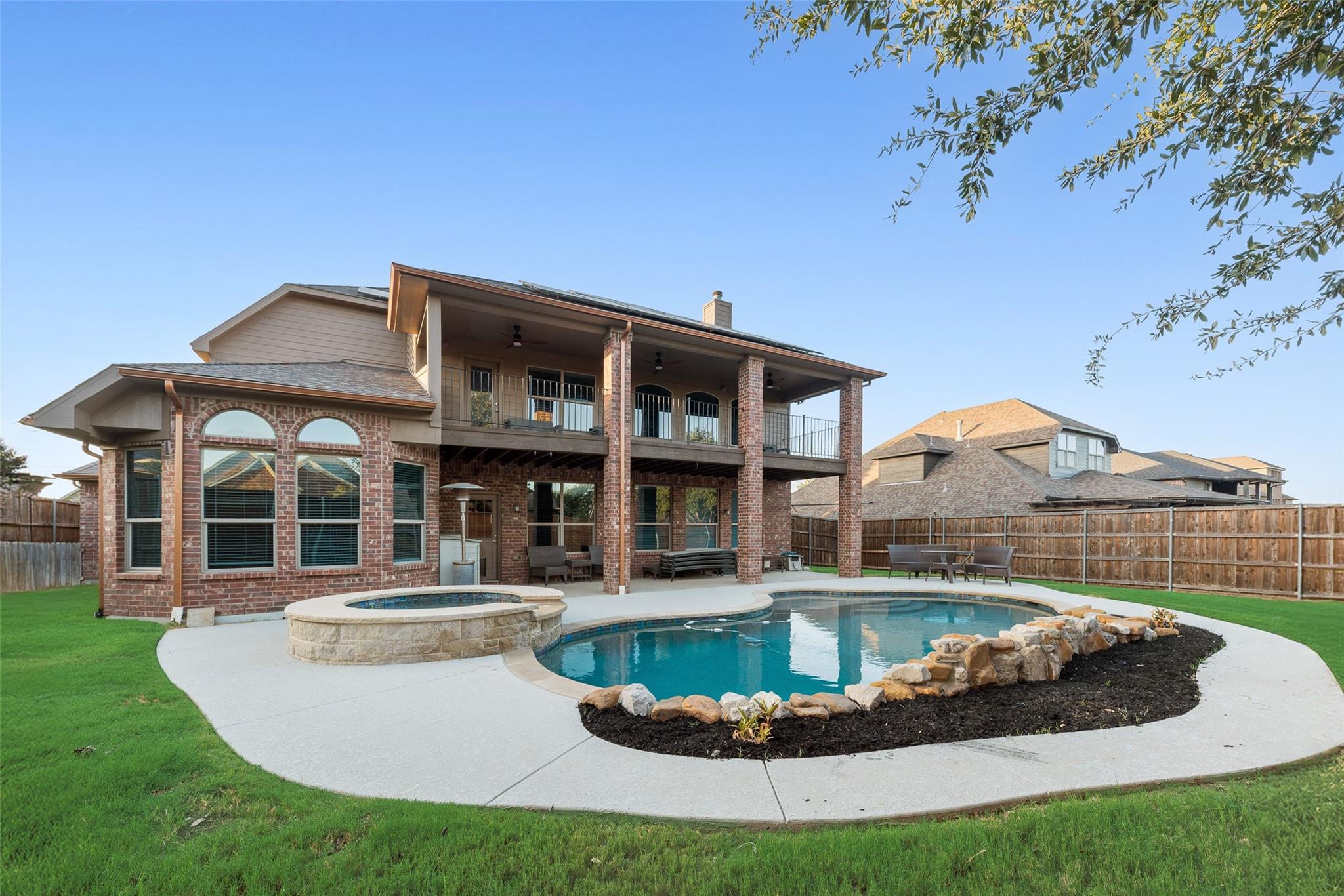 main property photo 31