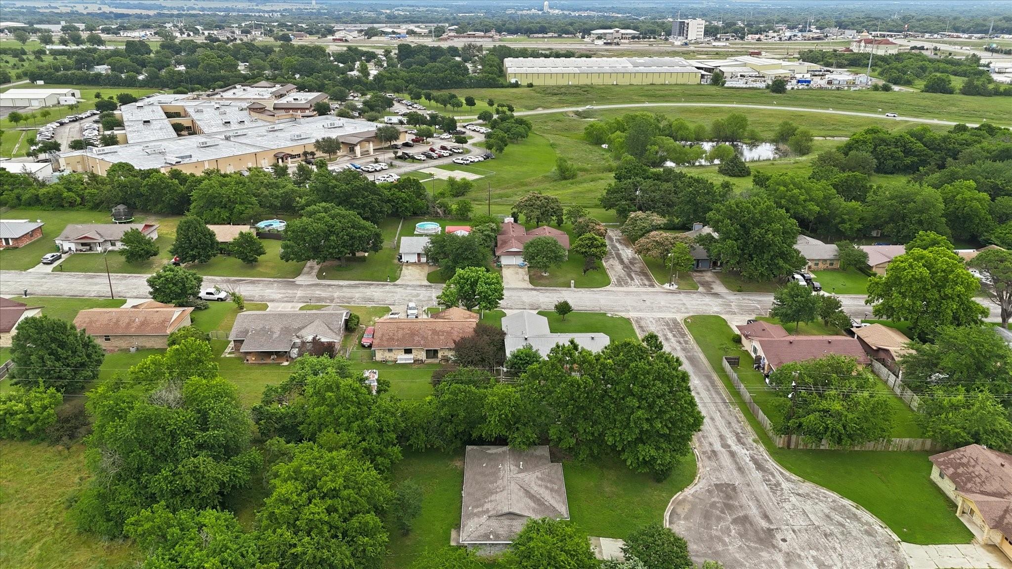 main property photo 14