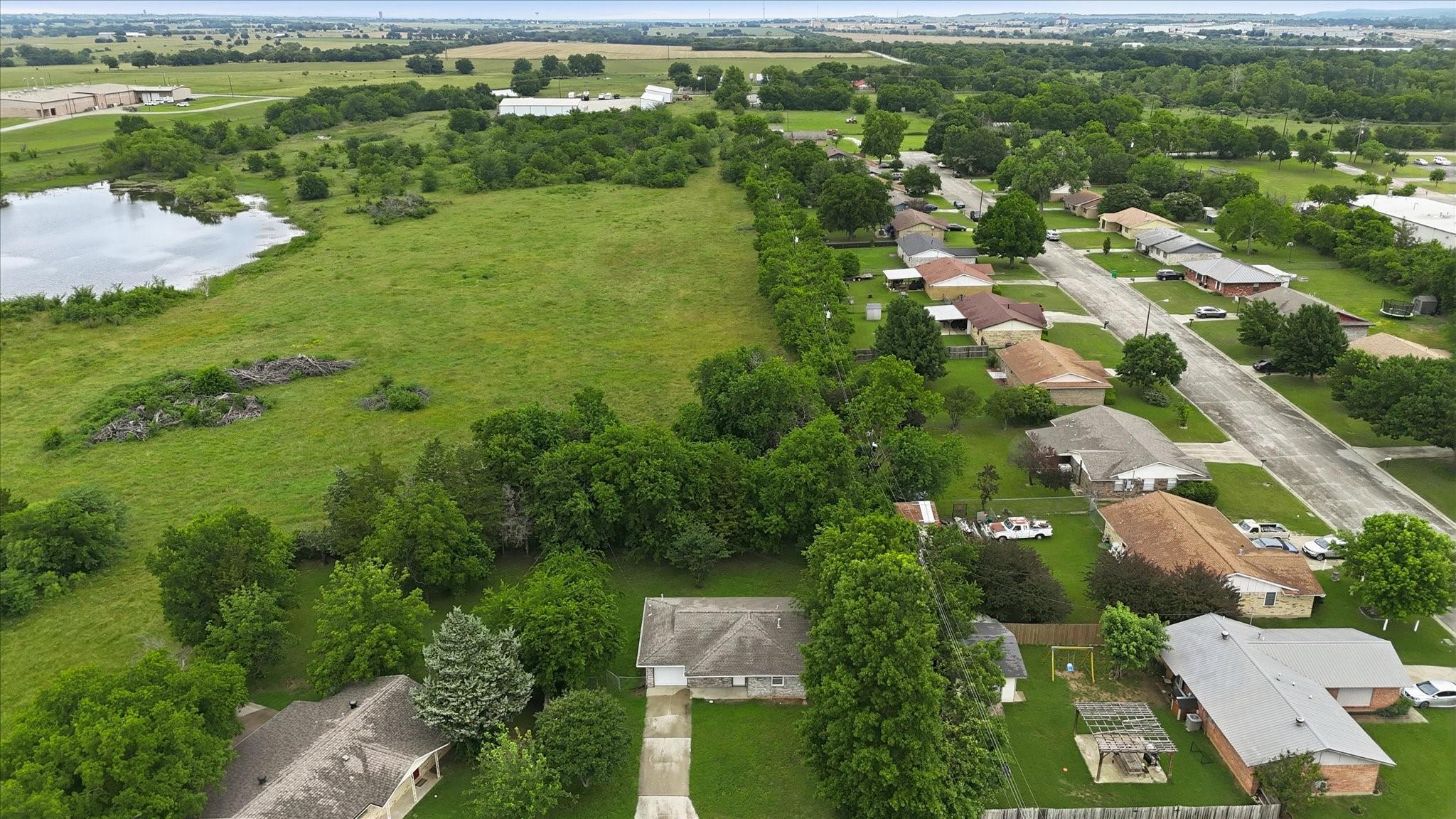 main property photo 19