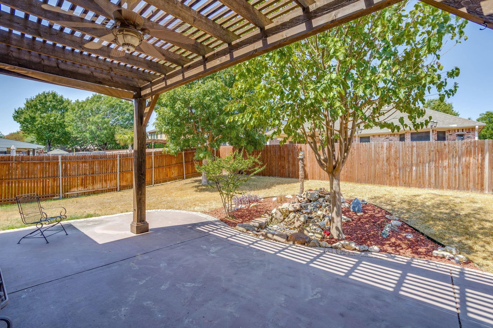 main property photo 33