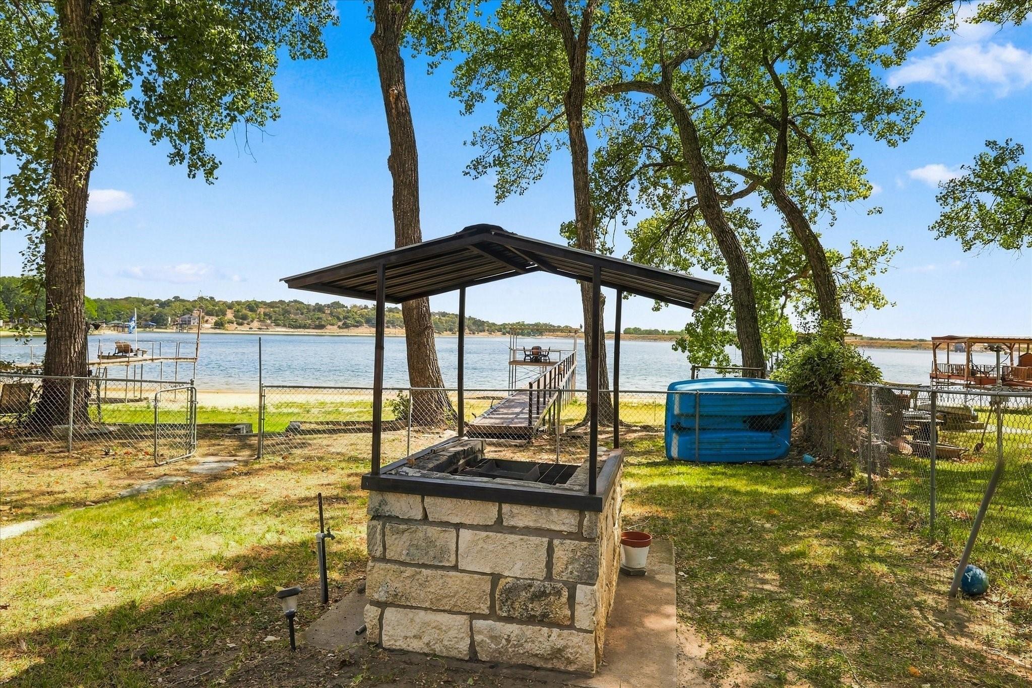 main property photo 32