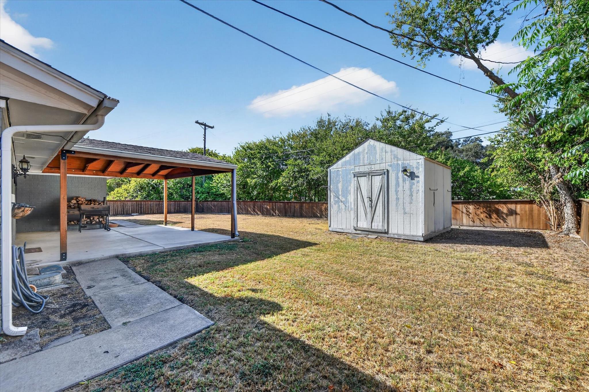 main property photo 24