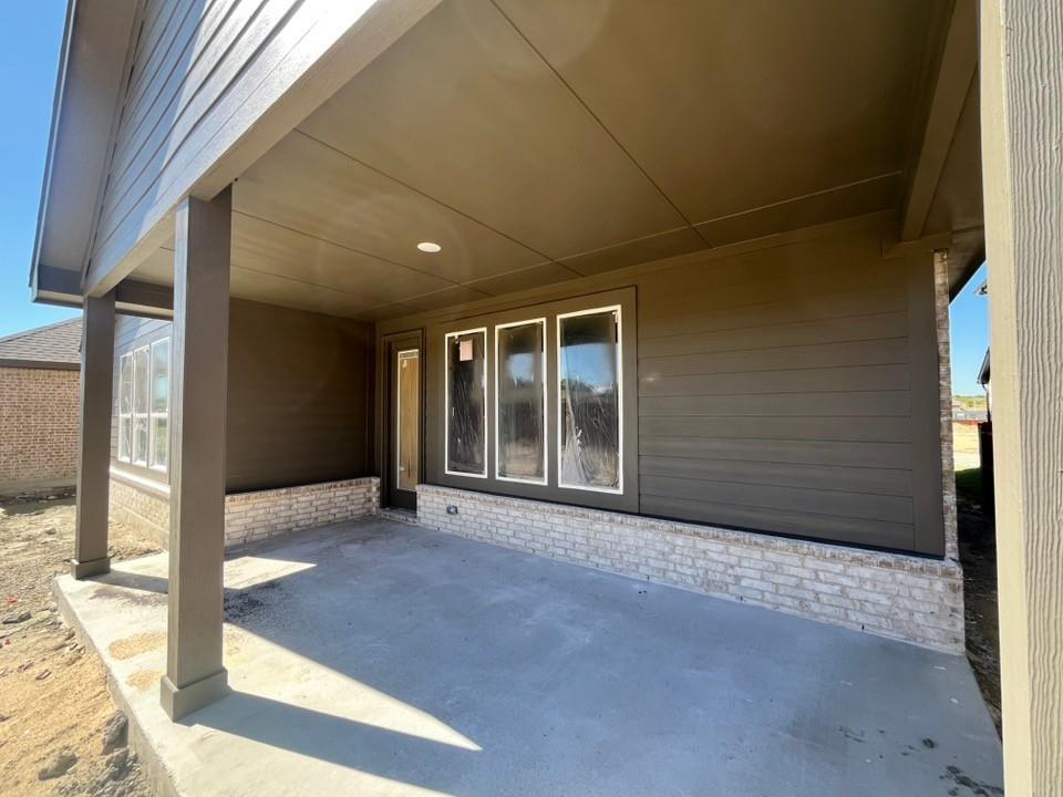 main property photo 11