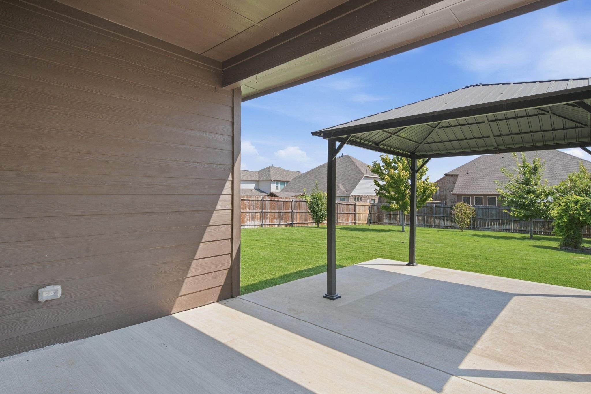 main property photo 31